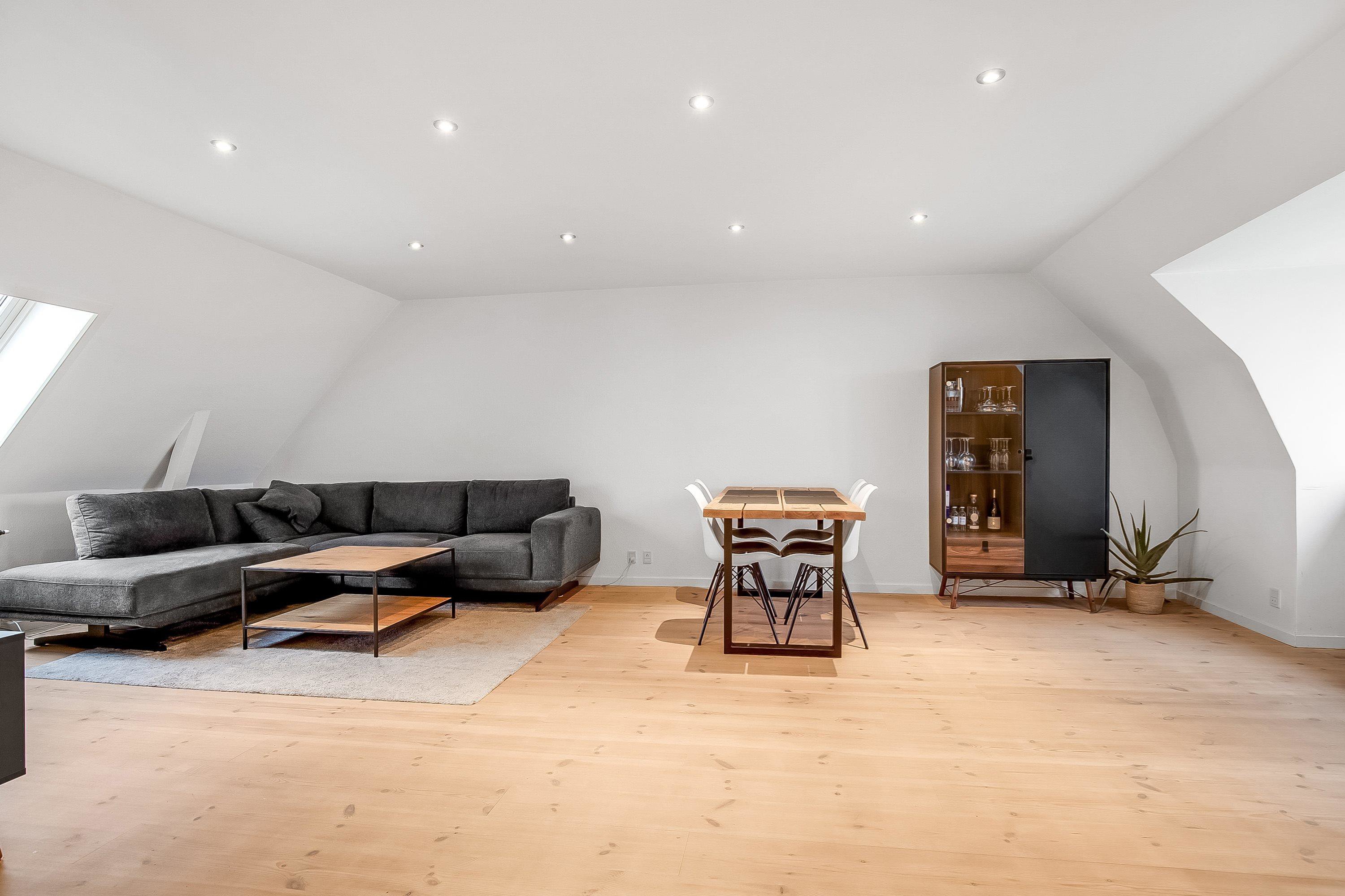 Fremhævet stue billede i fuldskærmstilstand. Billede af Primulavej 18, 2., 7000 Fredericia