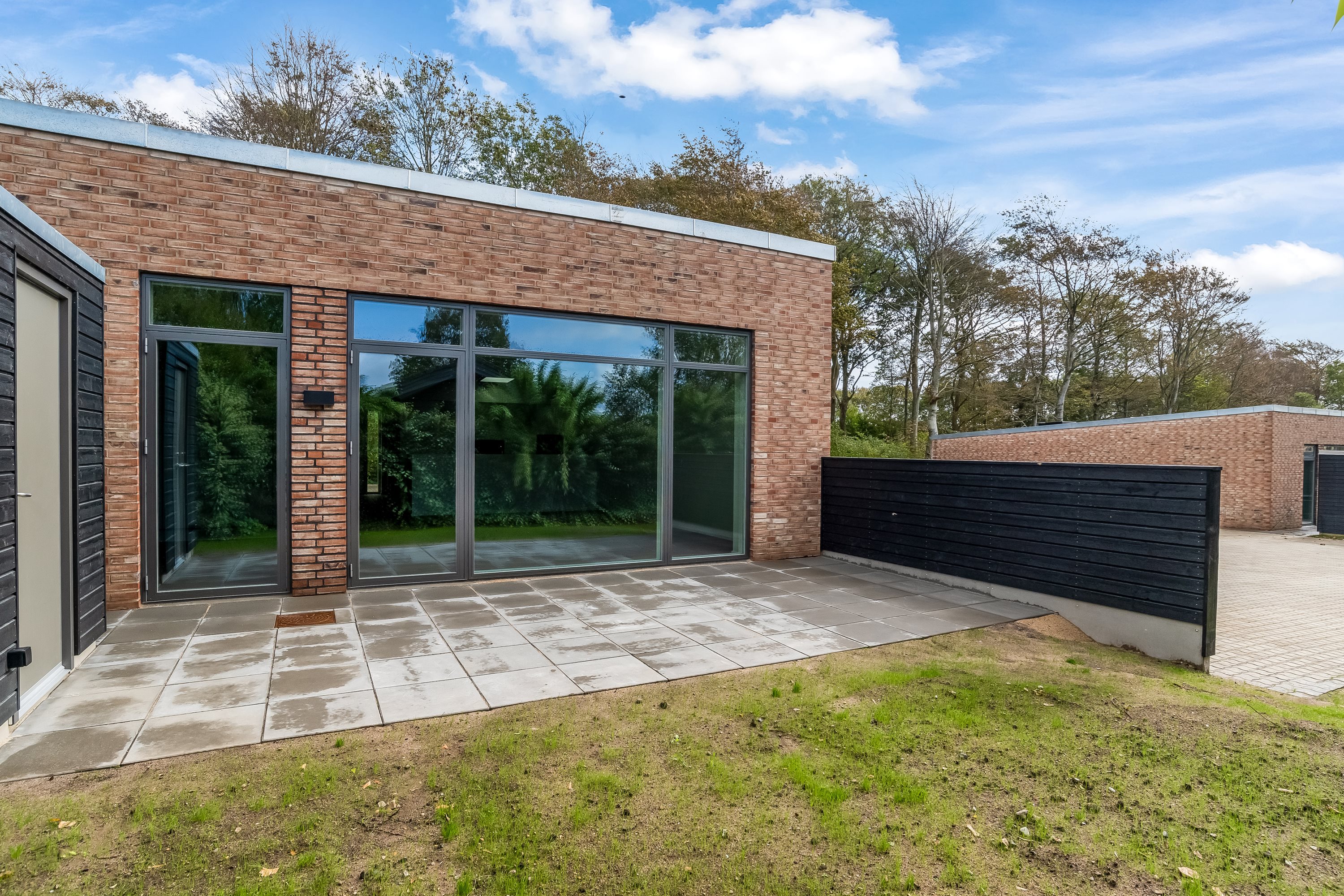 Fremhævet terrasse billede i fuldskærmstilstand. Billede af Smedegårdvej 50B, 7500 Holstebro