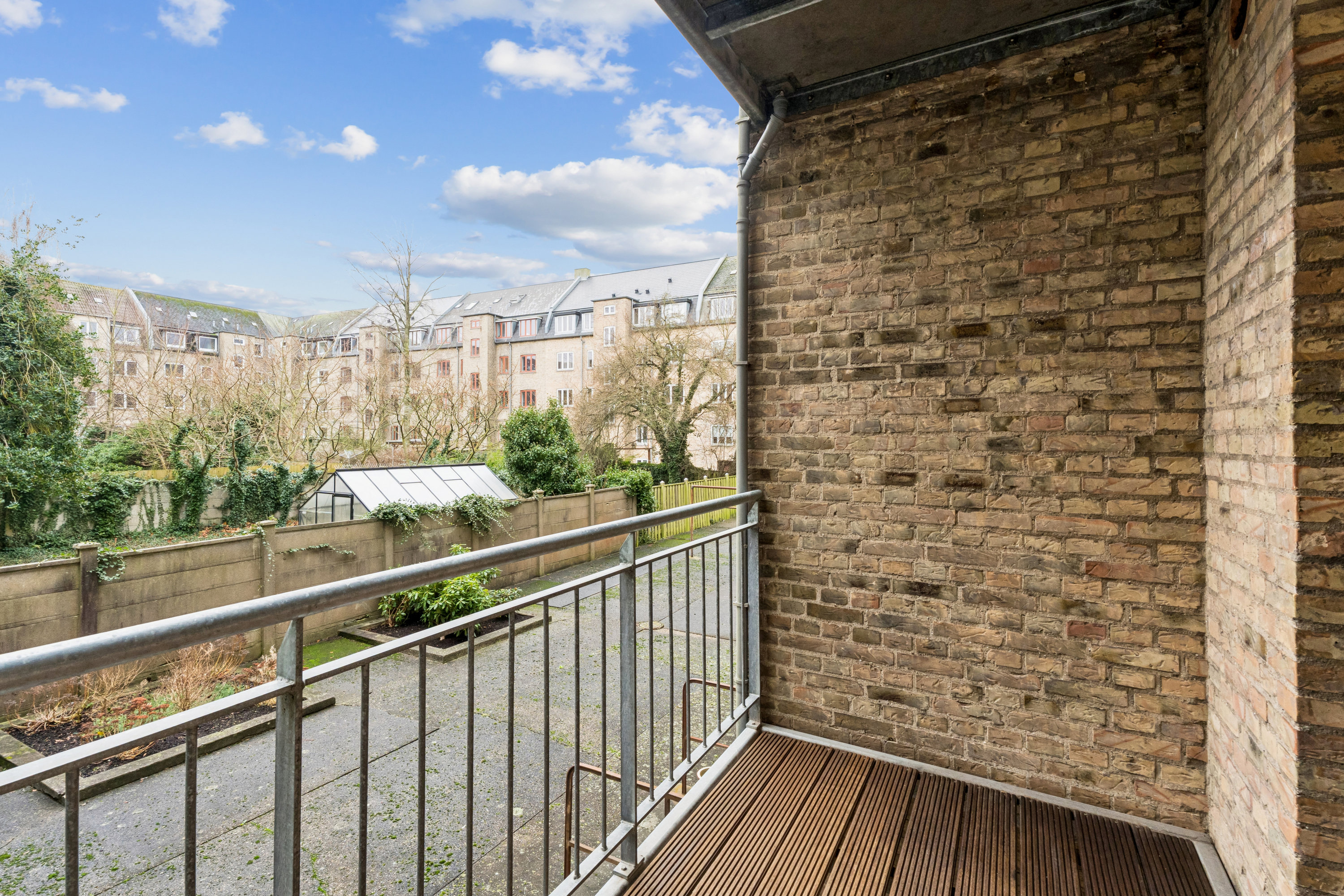 Fremhævet altan billede i fuldskærmstilstand. Billede af Peder Skrams Gade 33, st.. tv., 9000 Aalborg