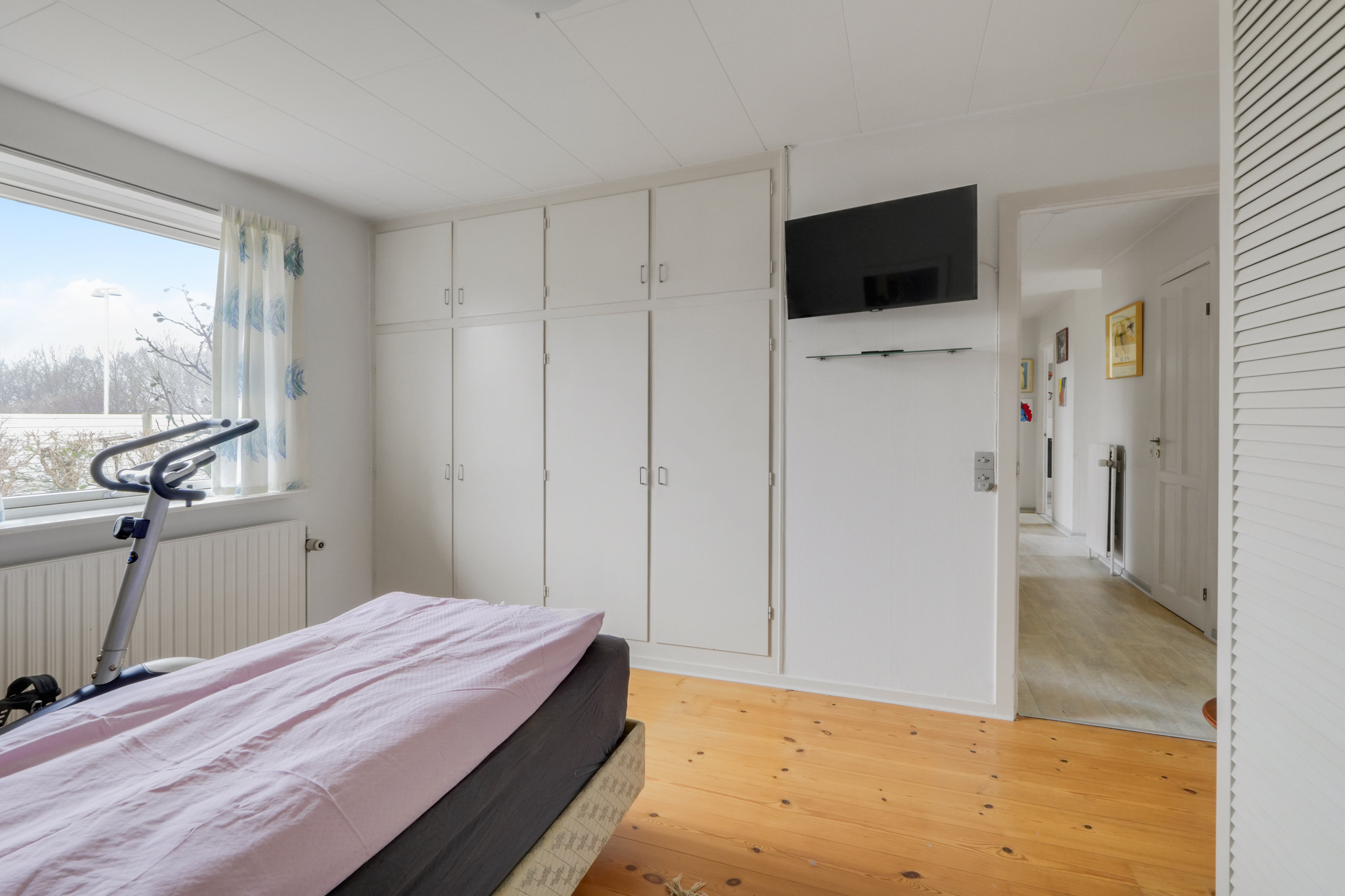 Fremhævet andet billede i fuldskærmstilstand. Billede af Nyvangen 15, 2750 Ballerup