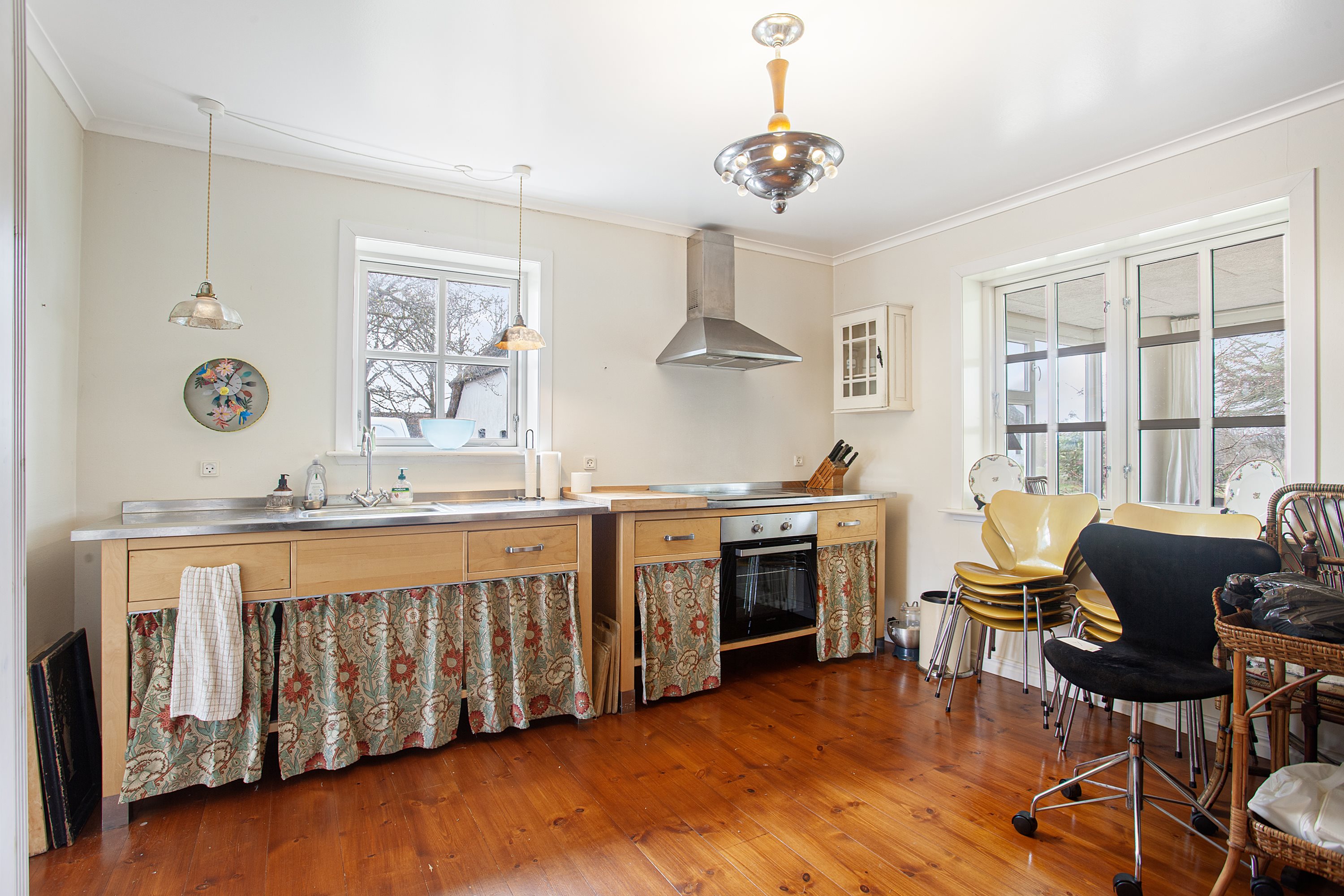 Fremhævet køkken billede i fuldskærmstilstand. Billede af Gårdenes Vej 1, Vesterø, 9940 Læsø