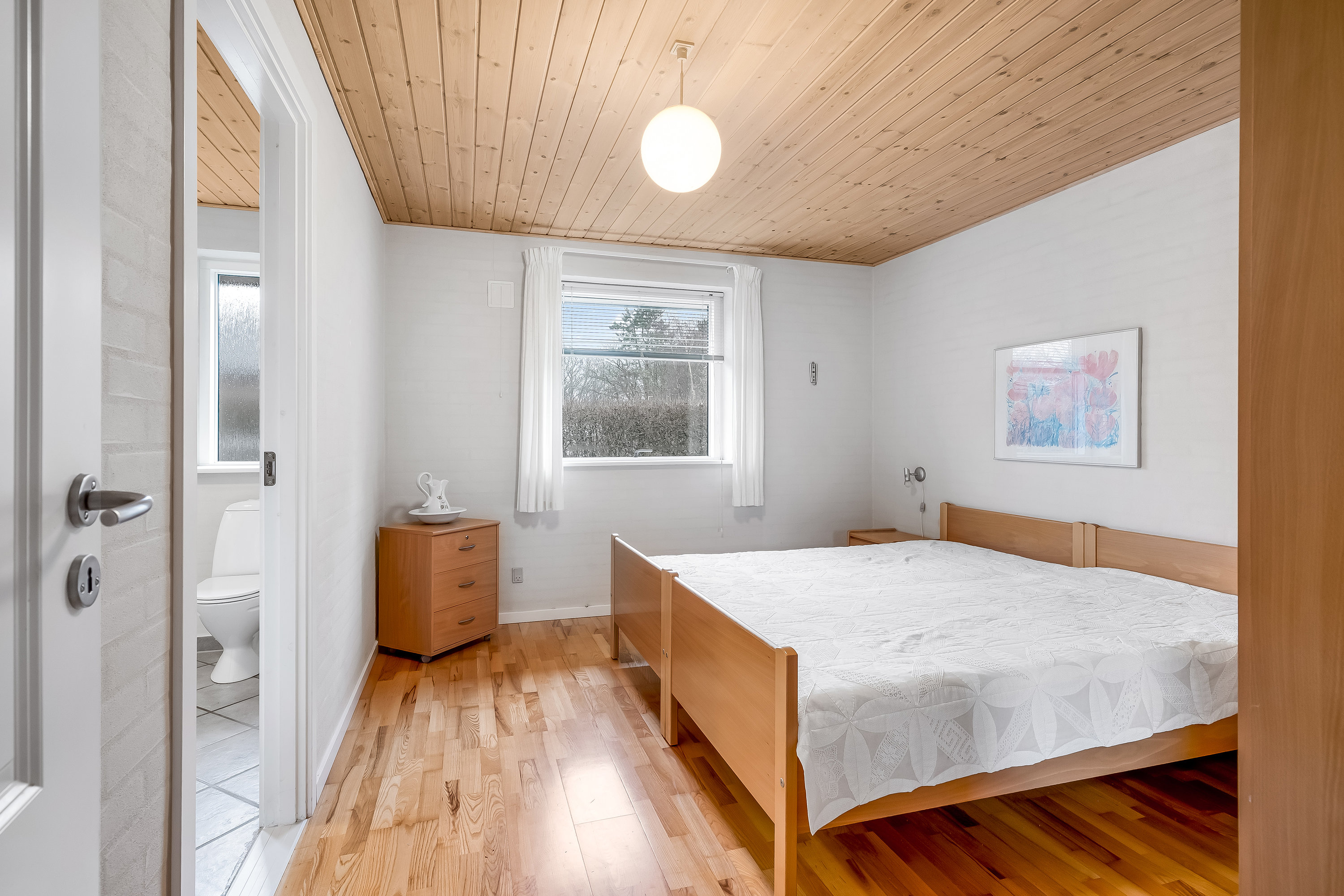 Fremhævet soveværelse billede i fuldskærmstilstand. Billede af Hyldevej 9, 7570 Vemb