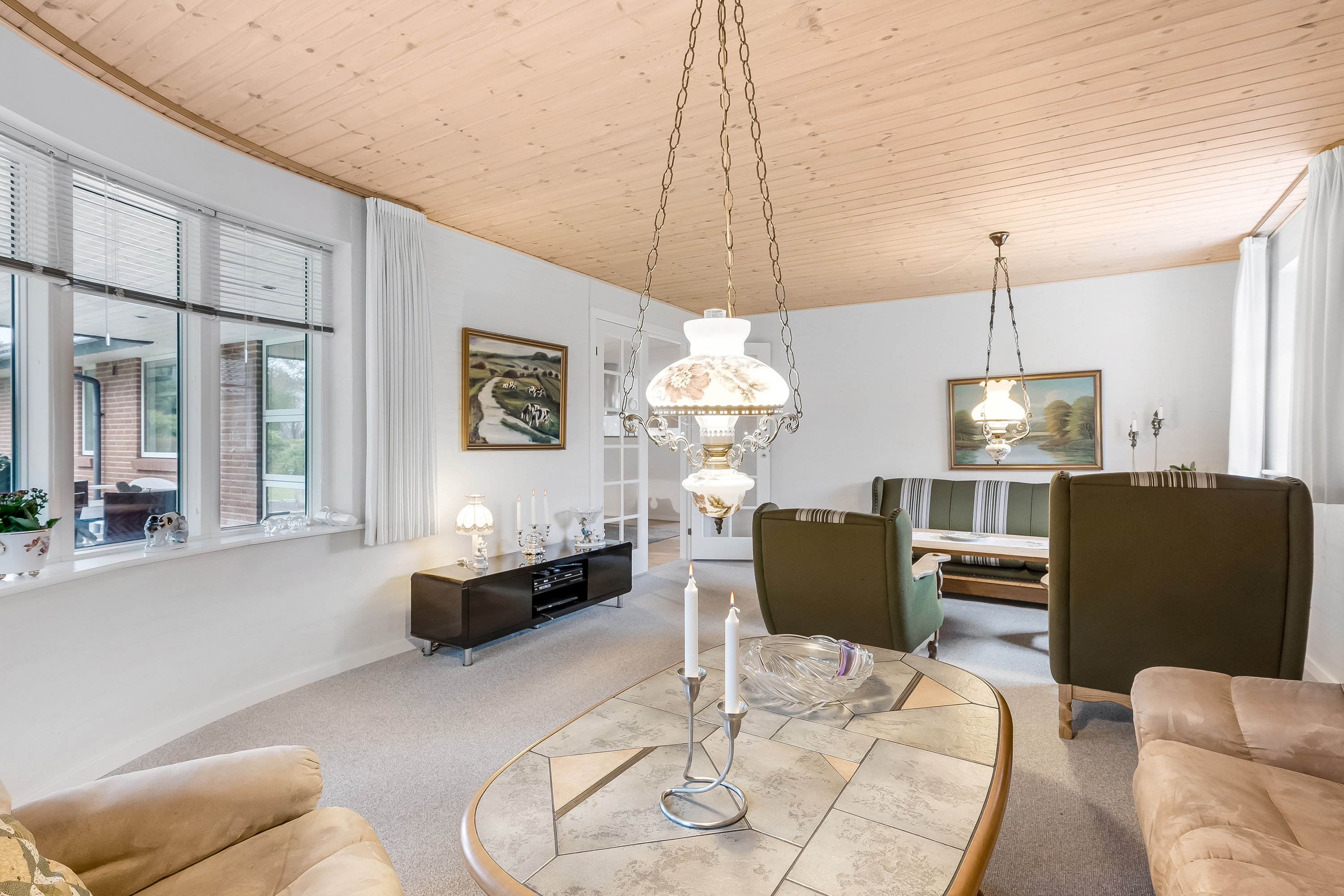 Fremhævet stue billede i fuldskærmstilstand. Billede af Hyldevej 9, 7570 Vemb