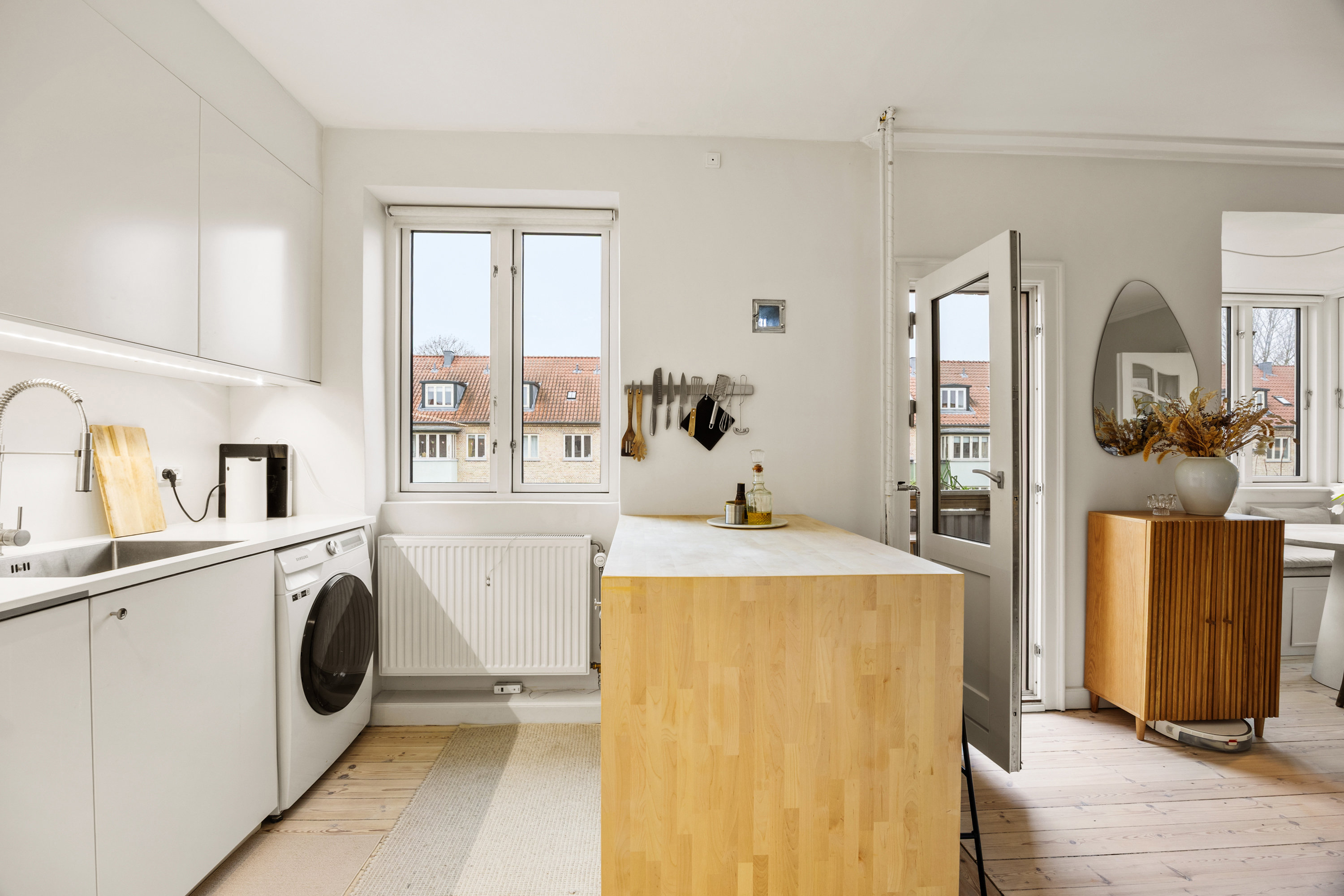 Fremhævet køkken billede i fuldskærmstilstand. Billede af Offenbachsvej 25, 2. mf., 2450 København SV