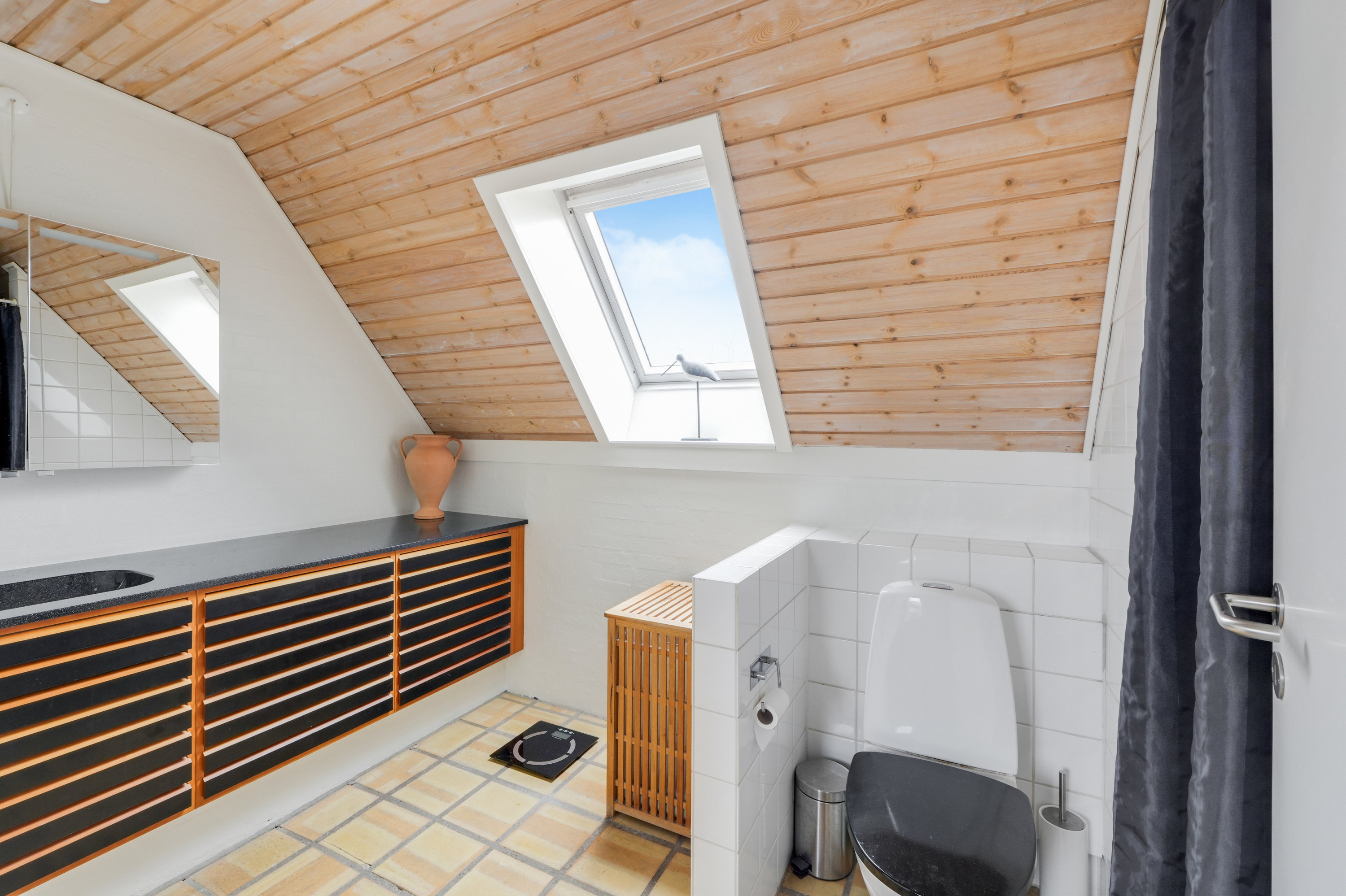 Fremhævet andet billede i fuldskærmstilstand. Billede af Snerlevej 10, 2820 Gentofte