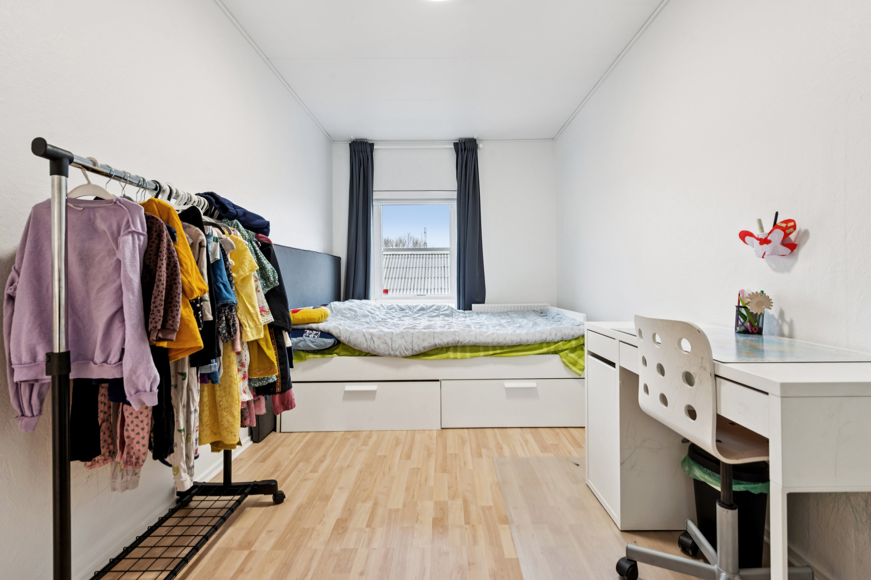 Fremhævet værelse billede i fuldskærmstilstand. Billede af Syrenhegnet 70, Høje Taastrup, 2630 Taastrup