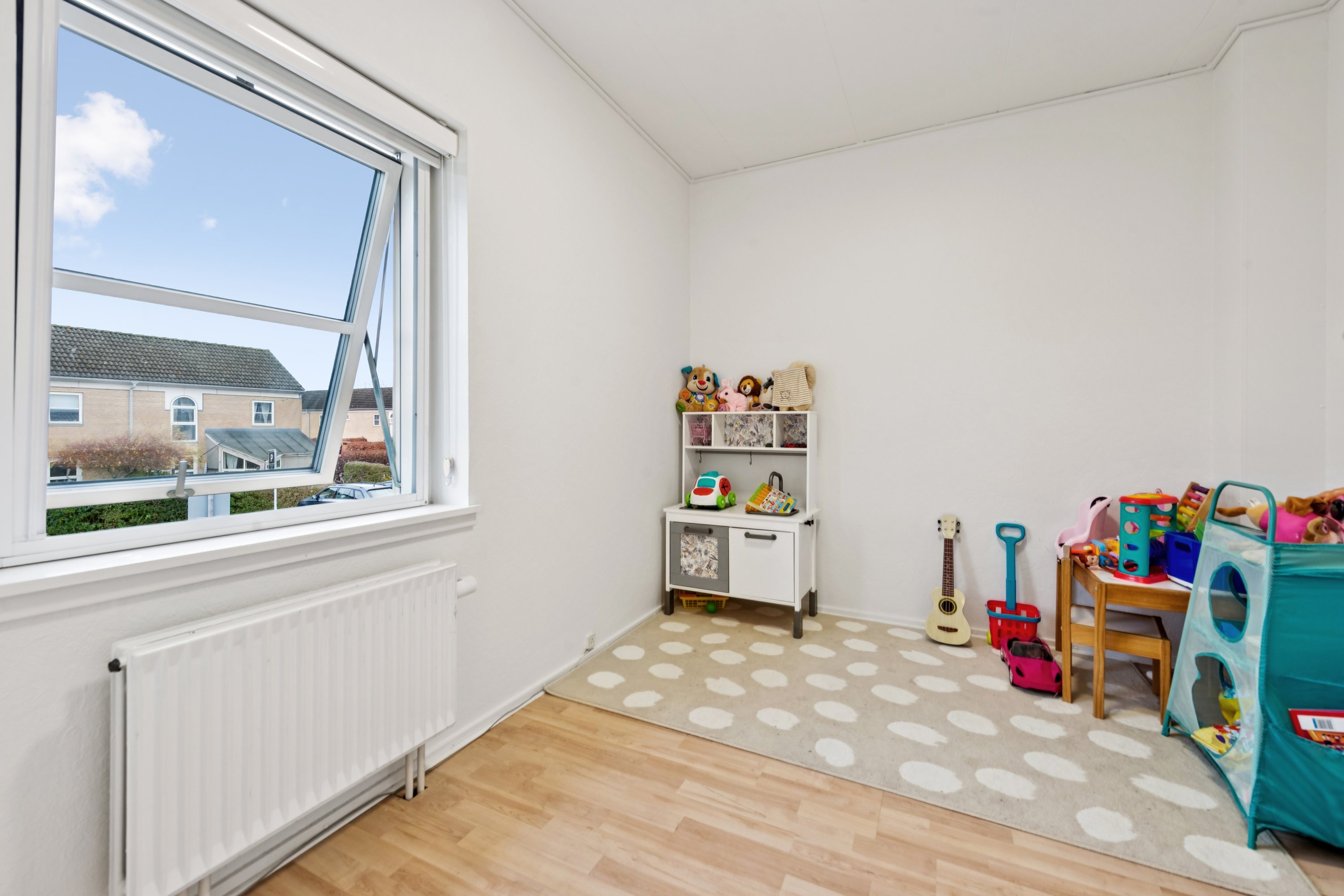 Fremhævet værelse billede i fuldskærmstilstand. Billede af Syrenhegnet 70, Høje Taastrup, 2630 Taastrup