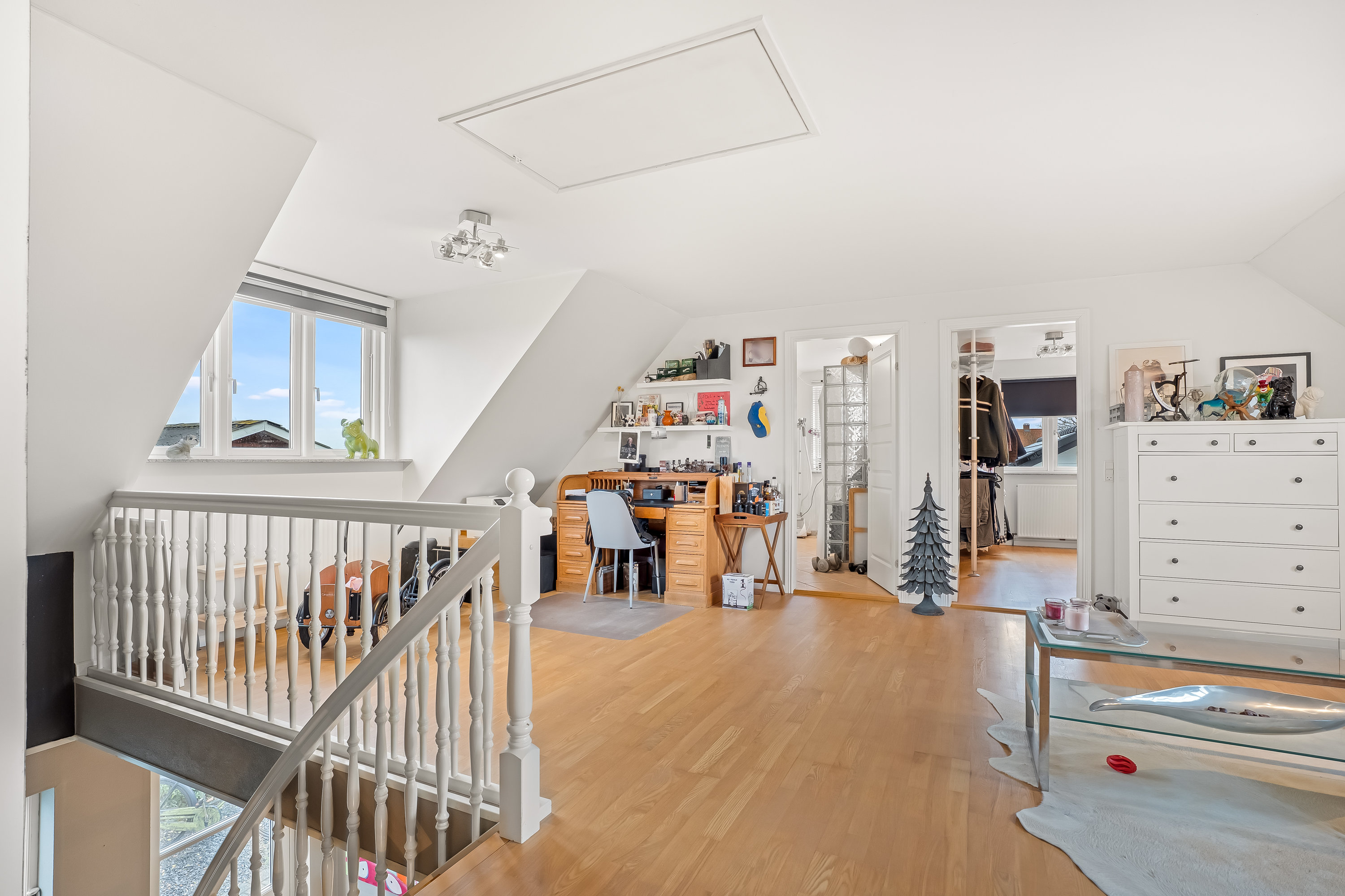 Fremhævet stue billede i fuldskærmstilstand. Billede af Pederstrupvej 1, 4900 Nakskov