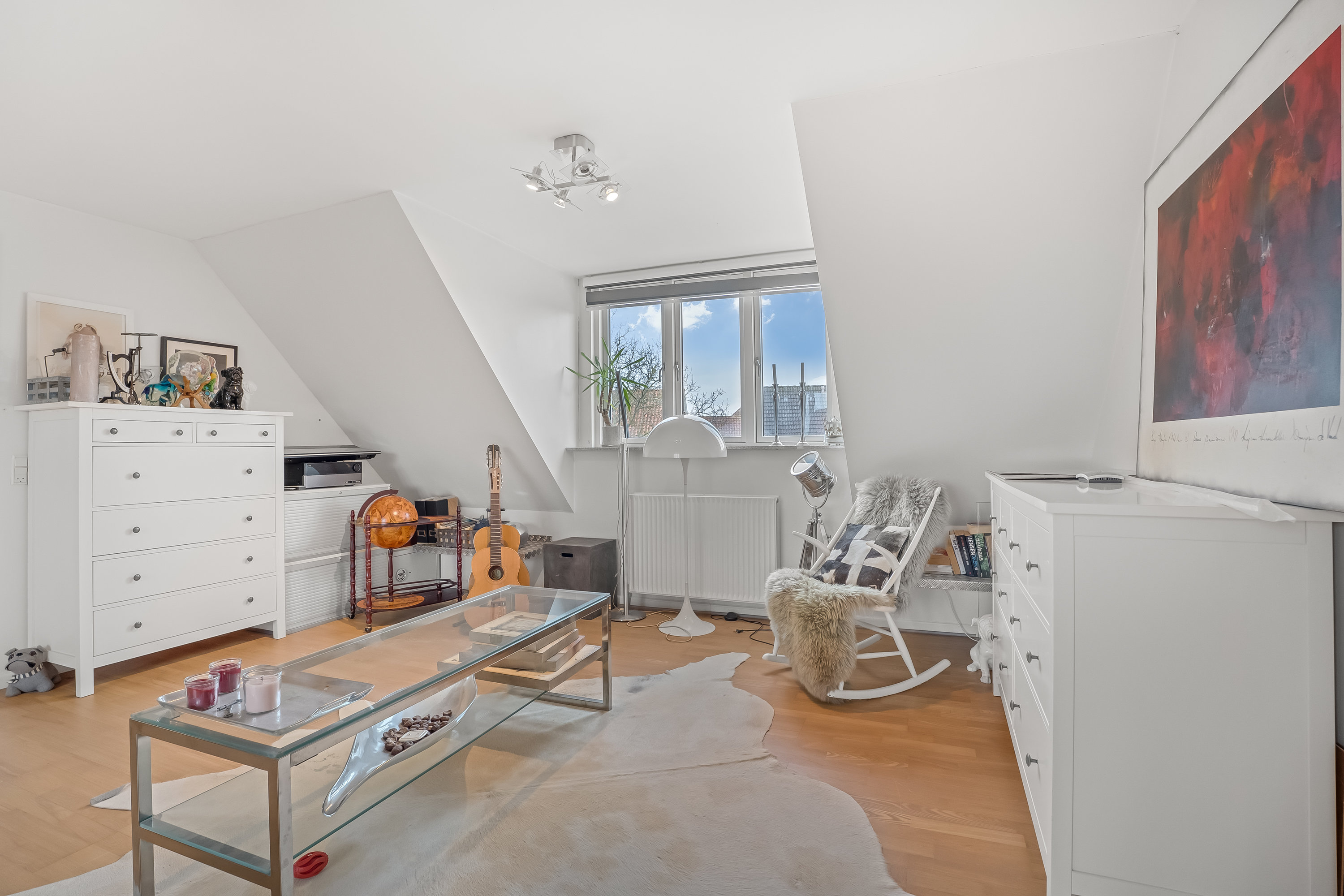 Fremhævet stue billede i fuldskærmstilstand. Billede af Pederstrupvej 1, 4900 Nakskov