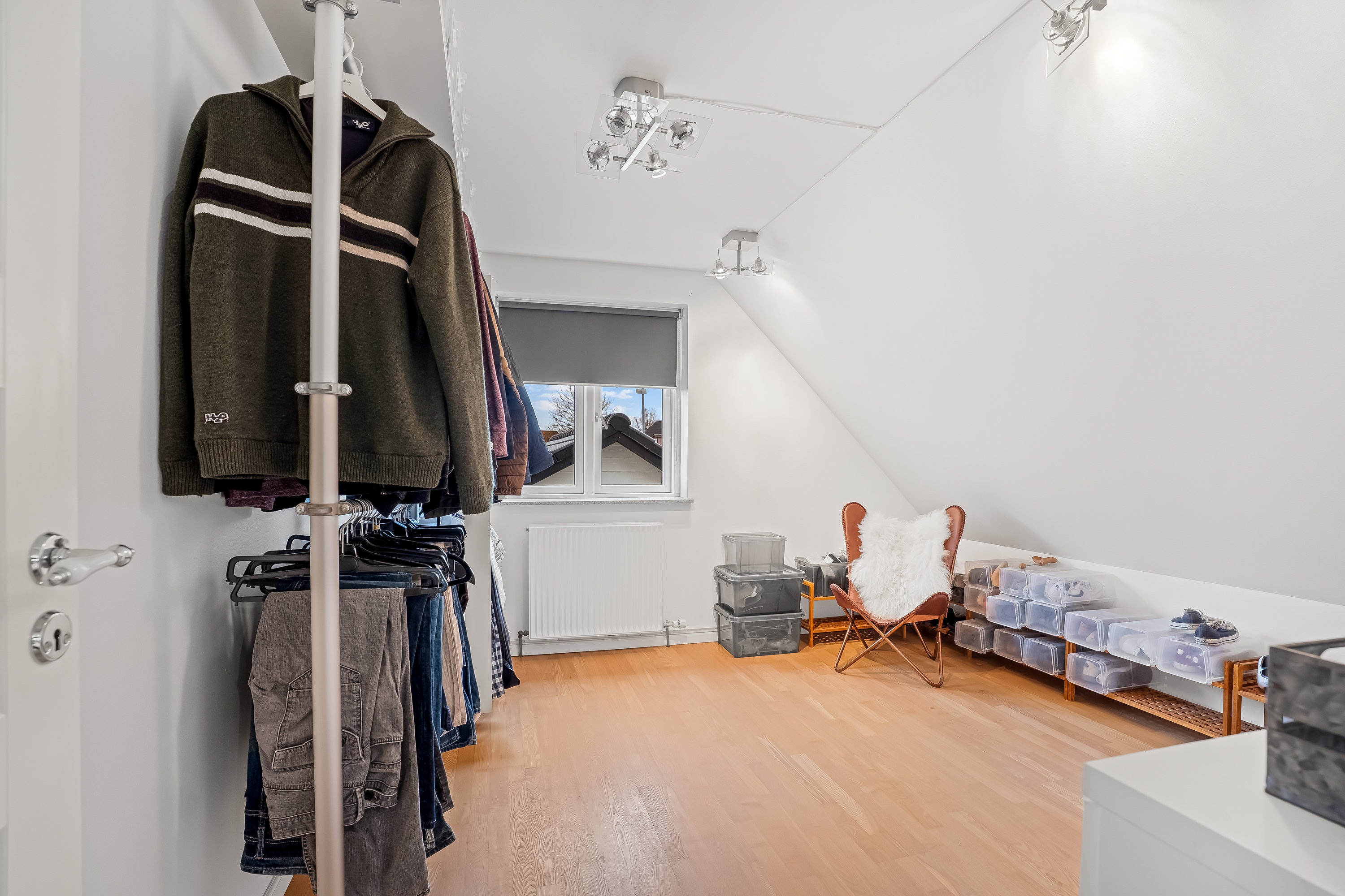 Fremhævet værelse billede i fuldskærmstilstand. Billede af Pederstrupvej 1, 4900 Nakskov