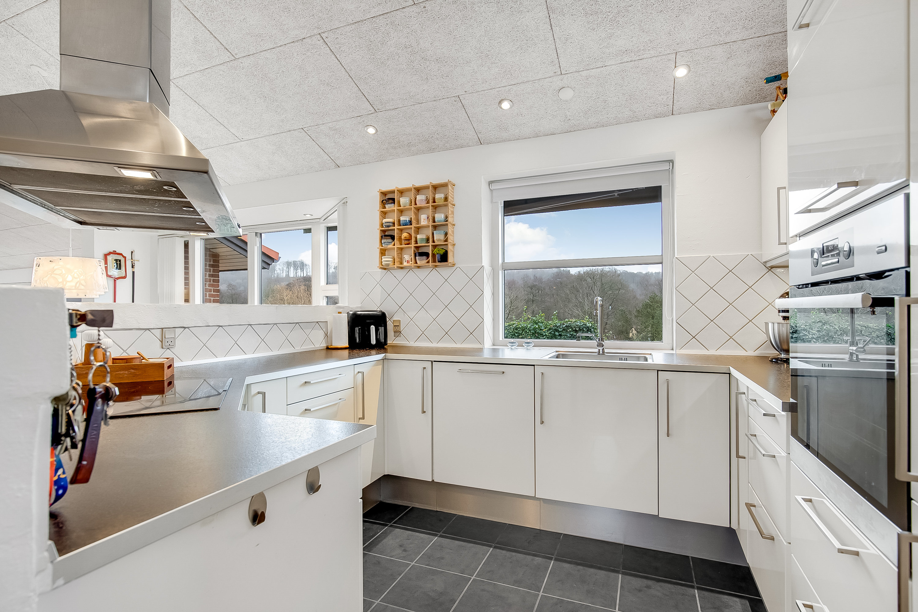 Fremhævet køkken billede i fuldskærmstilstand. Billede af Sønderskovvej 7, 7100 Vejle