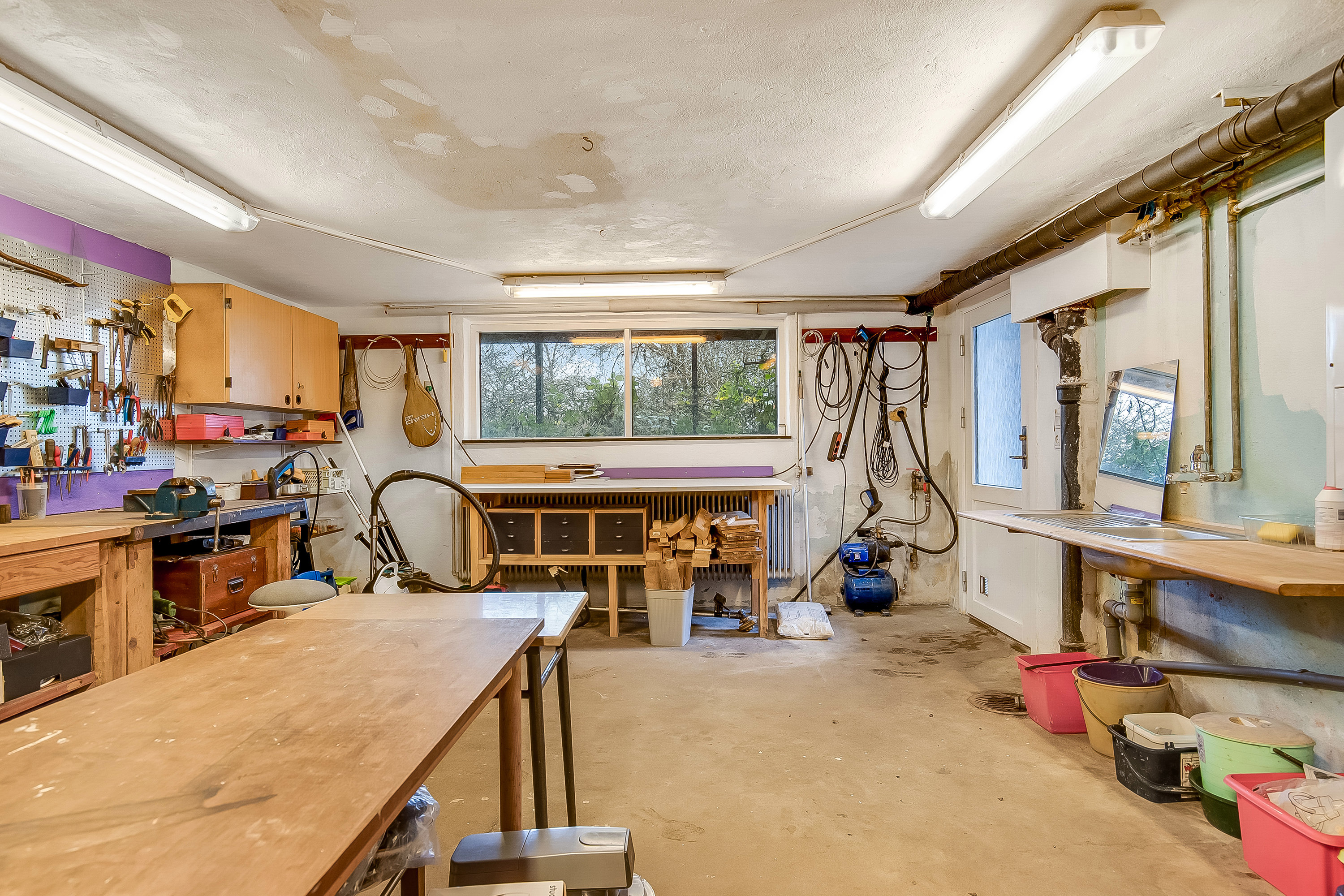 Fremhævet værksted billede i fuldskærmstilstand. Billede af Aakjærvænget 10, 7100 Vejle