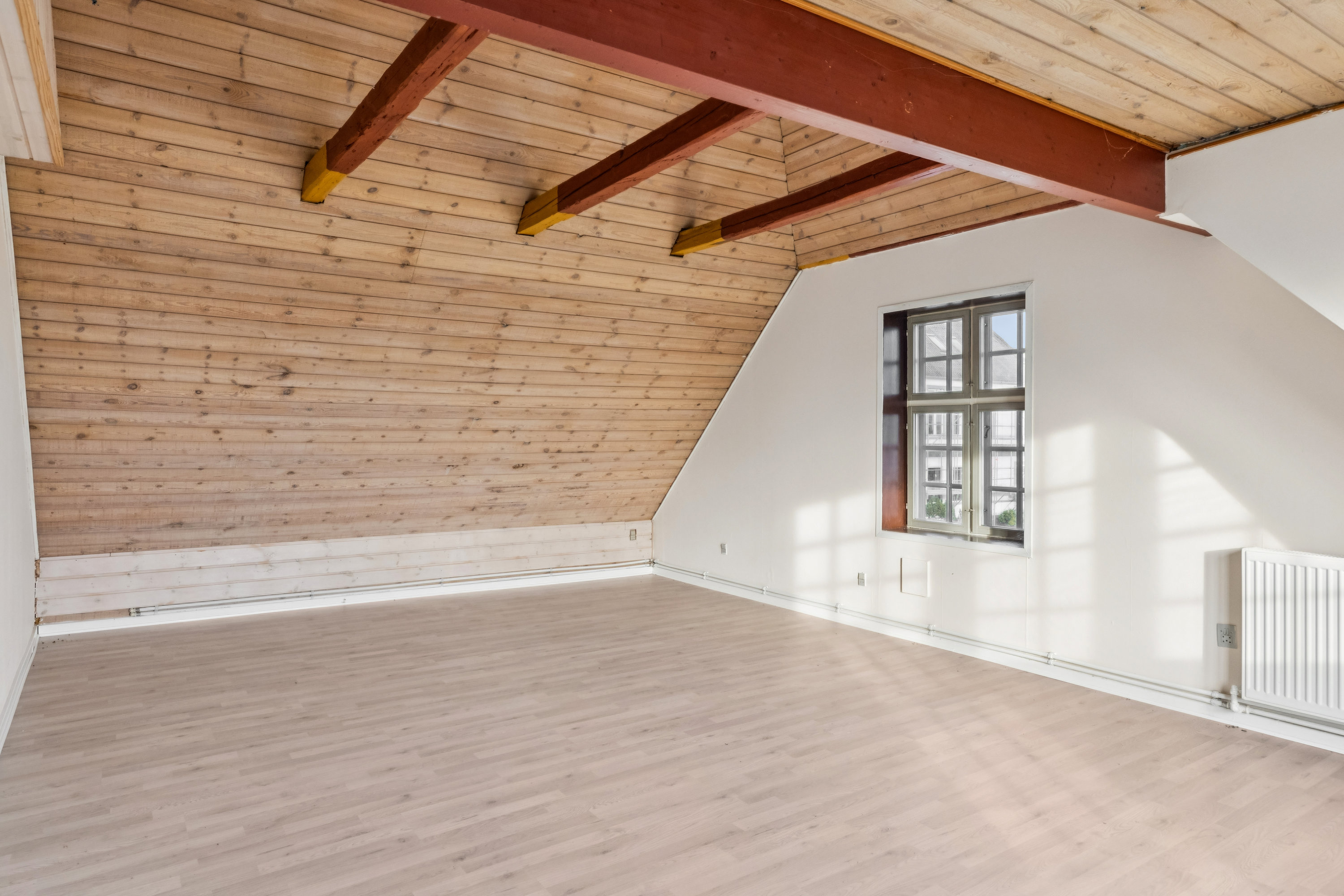 Fremhævet stue billede i fuldskærmstilstand. Billede af Sejrsvej 71, Rinkenæs, 6300 Gråsten