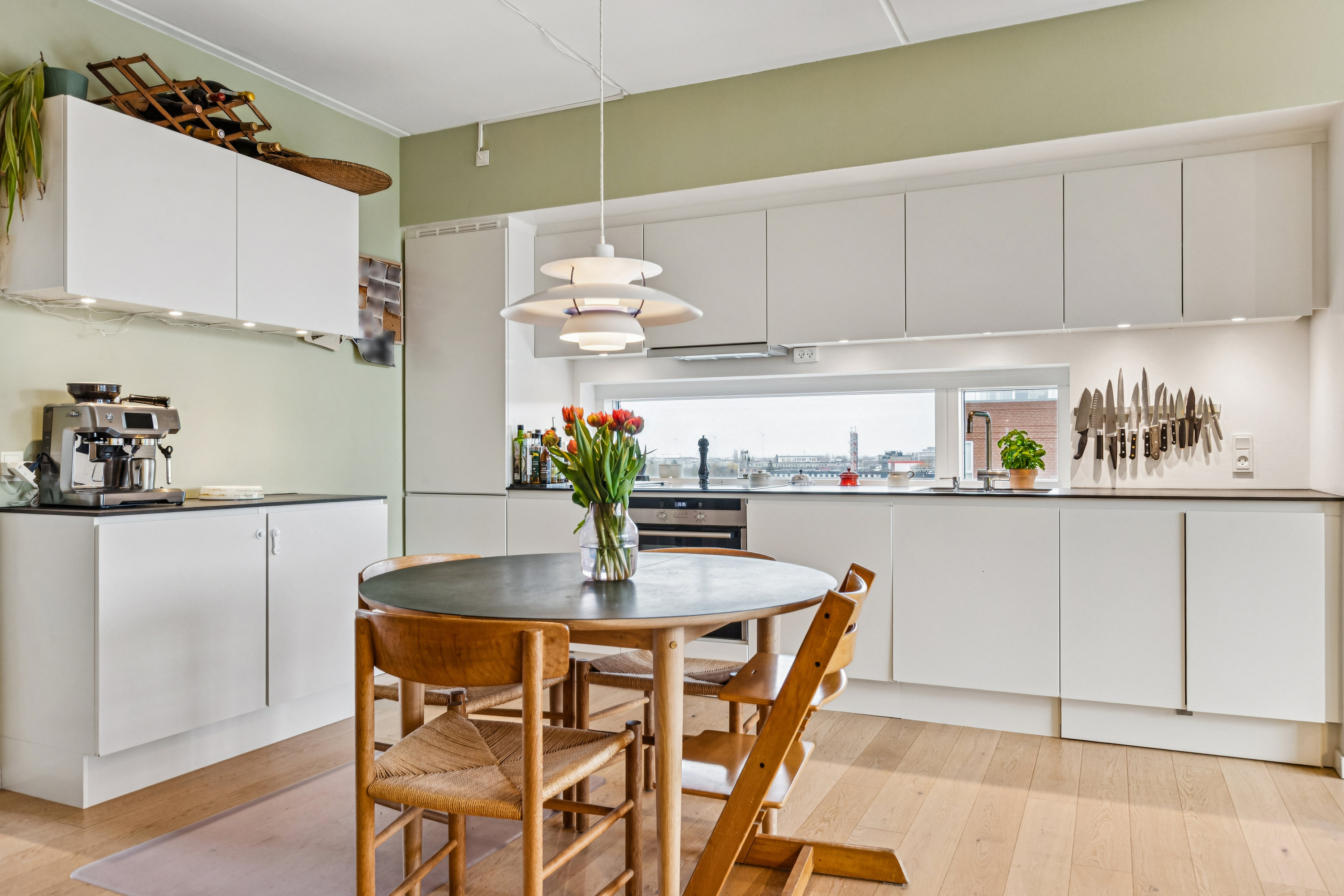 Fremhævet køkken billede i fuldskærmstilstand. Billede af Markmandsgade 27, 5. th., 2300 København S