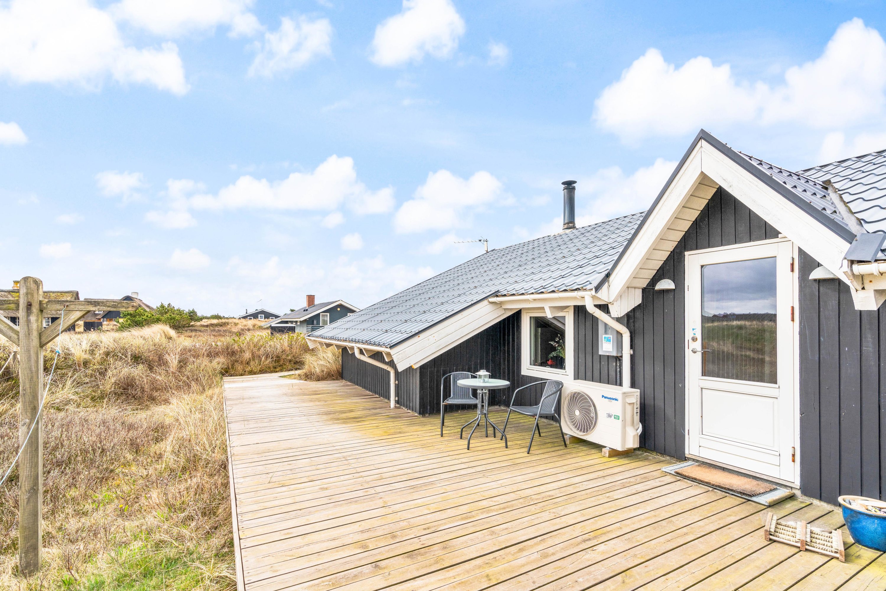 Fremhævet  billede i fuldskærmstilstand. Billede af Dortheasvej 62, Bjerregaard, 6960 Hvide Sande