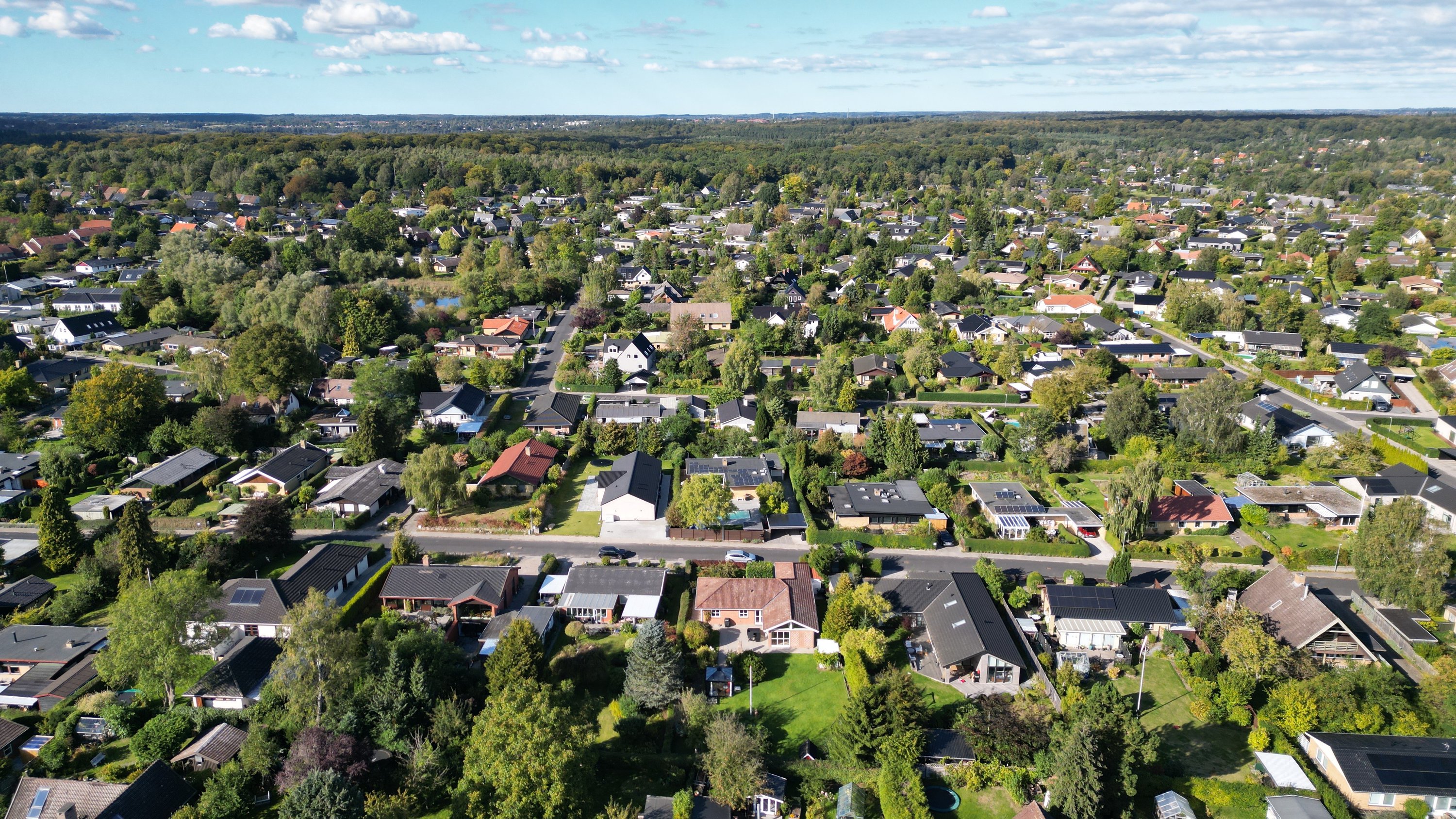 Fremhævet  billede i fuldskærmstilstand. Billede af Lerholmvej 29, 2750 Ballerup