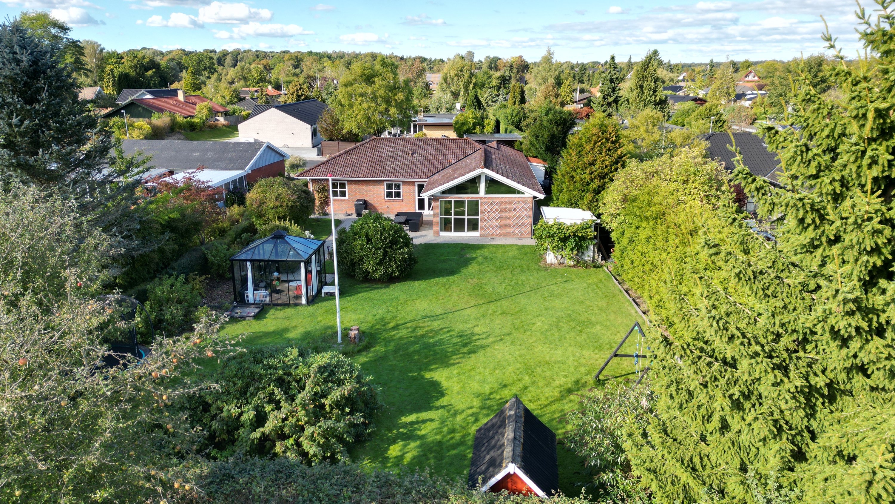 Fremhævet  billede i fuldskærmstilstand. Billede af Lerholmvej 29, 2750 Ballerup