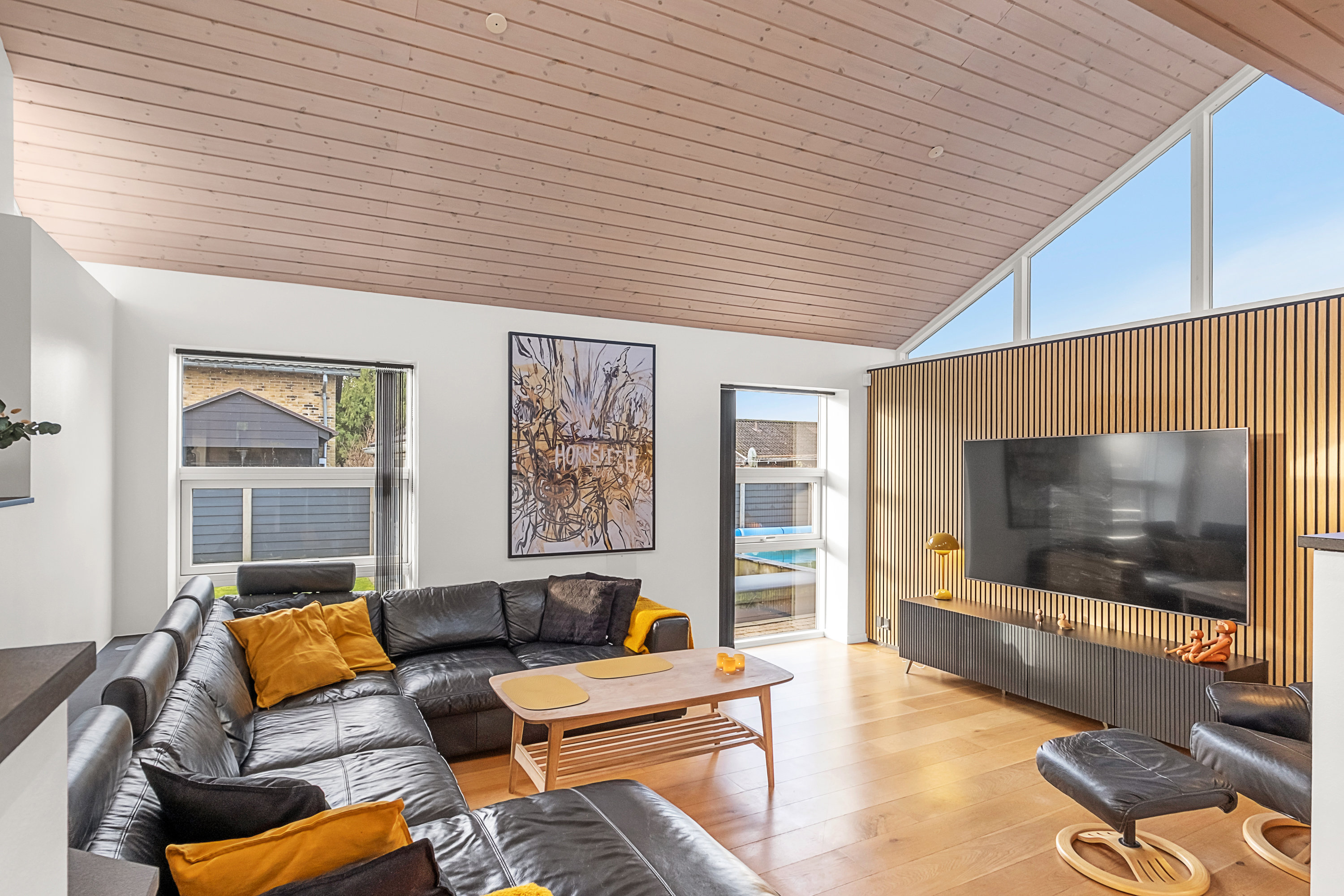 Fremhævet stue billede i fuldskærmstilstand. Billede af Trojavej 14, Hårup, 8530 Hjortshøj