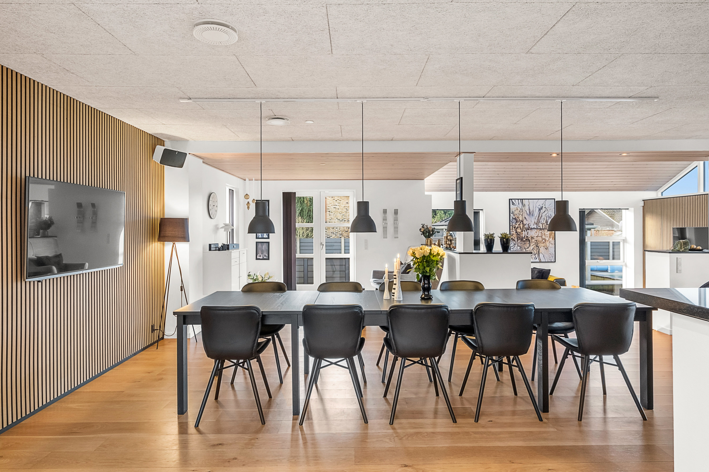 Fremhævet stue billede i fuldskærmstilstand. Billede af Trojavej 14, Hårup, 8530 Hjortshøj