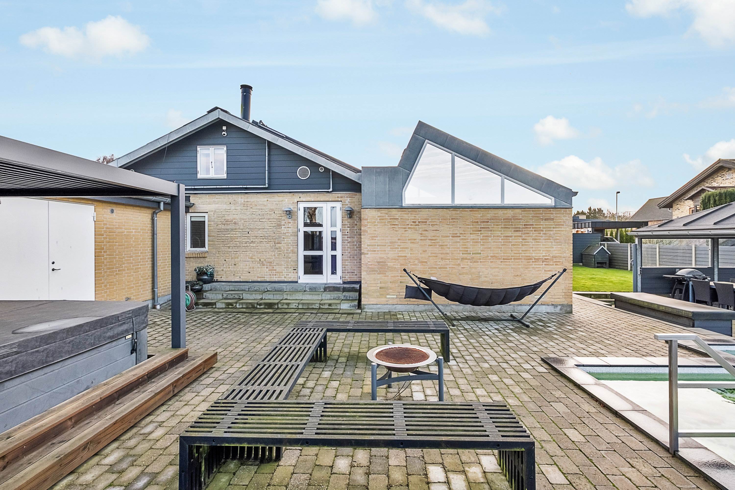 Fremhævet terrasse billede i fuldskærmstilstand. Billede af Trojavej 14, Hårup, 8530 Hjortshøj