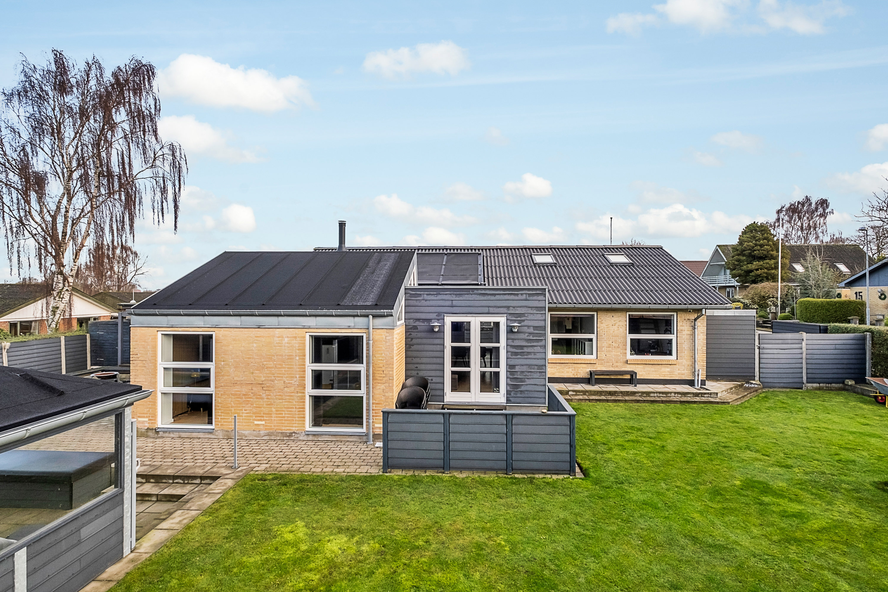 Miniaturebillede 1: facade. Billede af Trojavej 14, Hårup, 8530 Hjortshøj