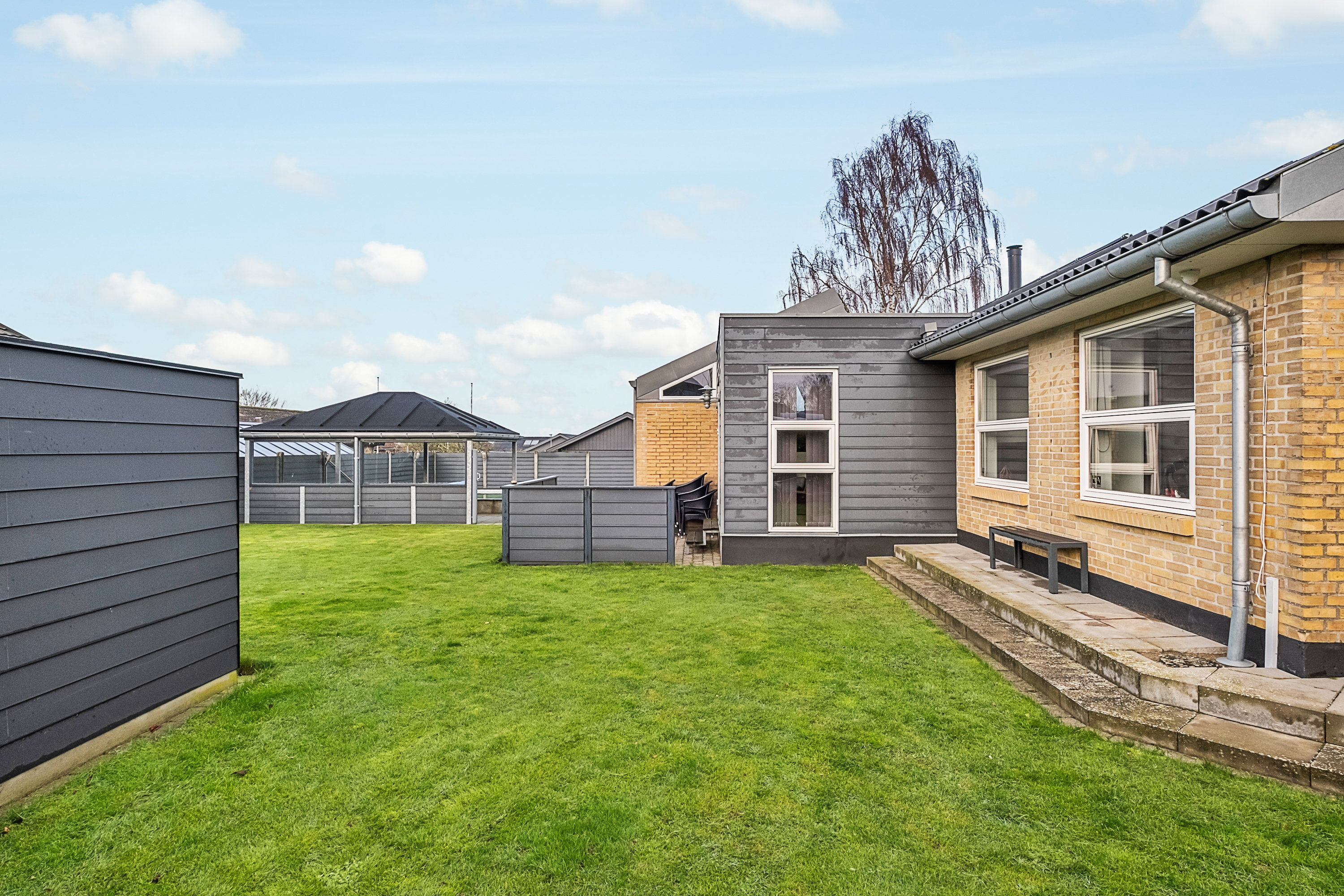 Fremhævet have billede i fuldskærmstilstand. Billede af Trojavej 14, Hårup, 8530 Hjortshøj