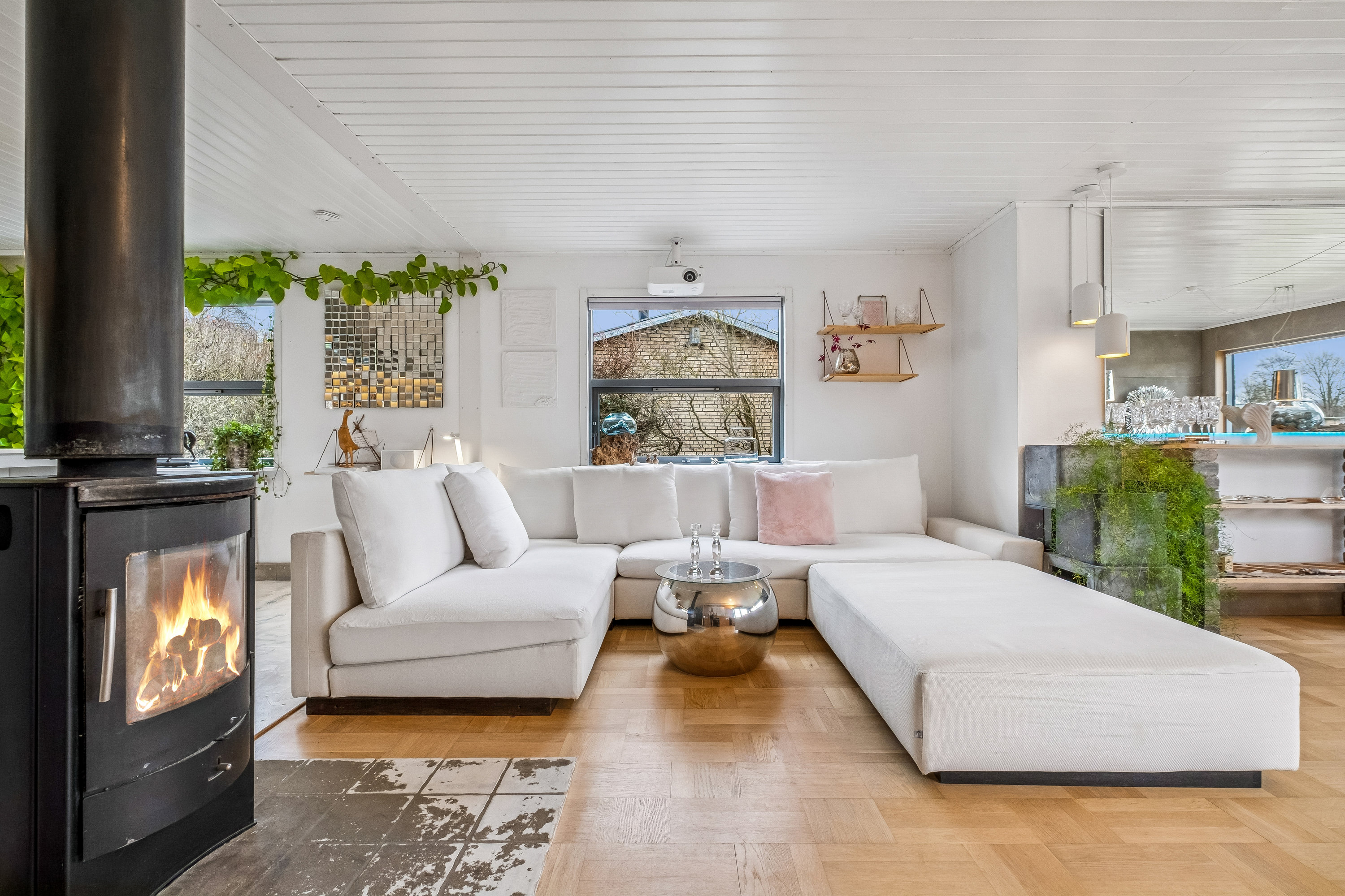 Fremhævet stue billede i fuldskærmstilstand. Billede af Vedbæksalle 108, Torsted, 8700 Horsens