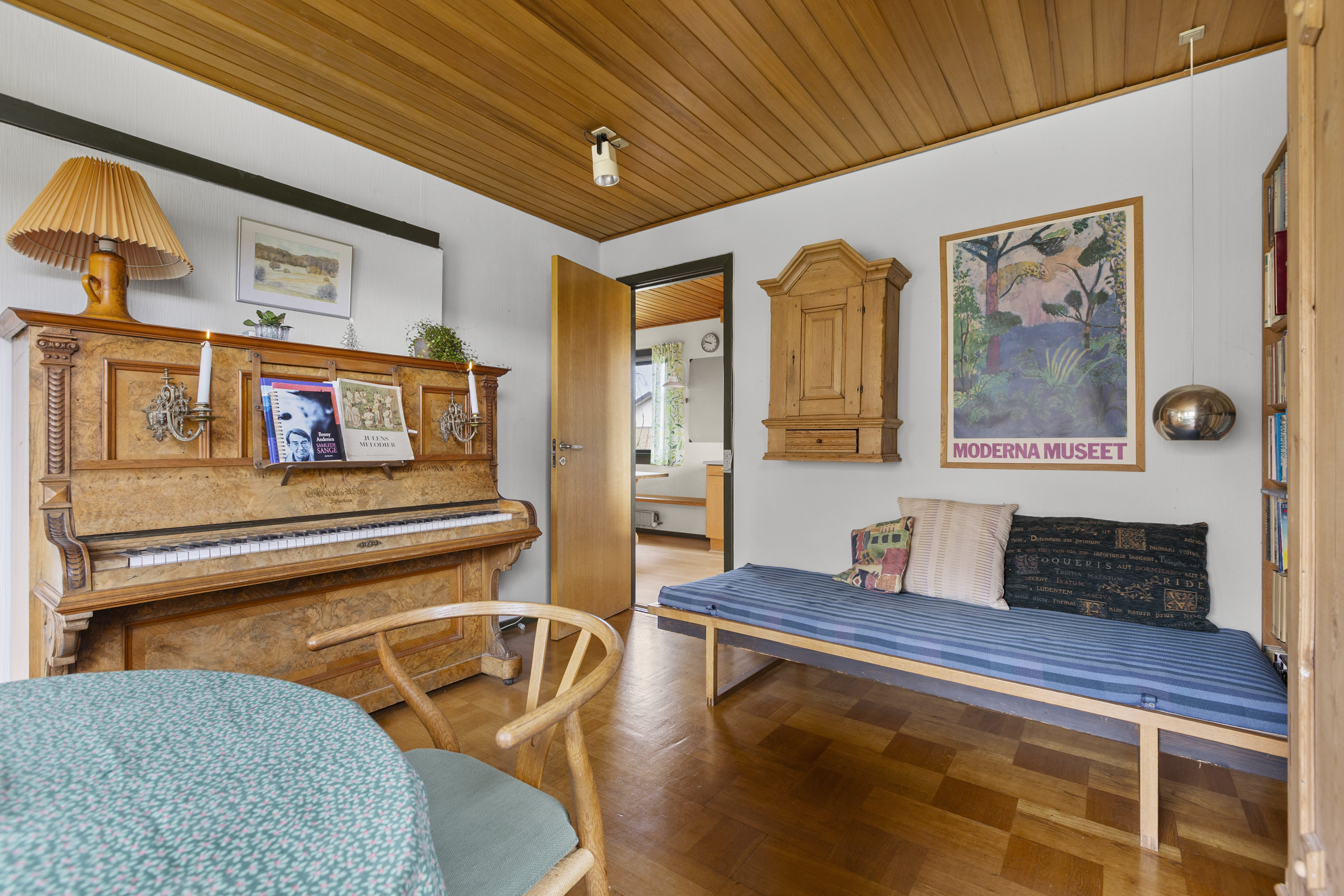 Fremhævet stue billede i fuldskærmstilstand. Billede af Fuglebakken 1, 4220 Korsør