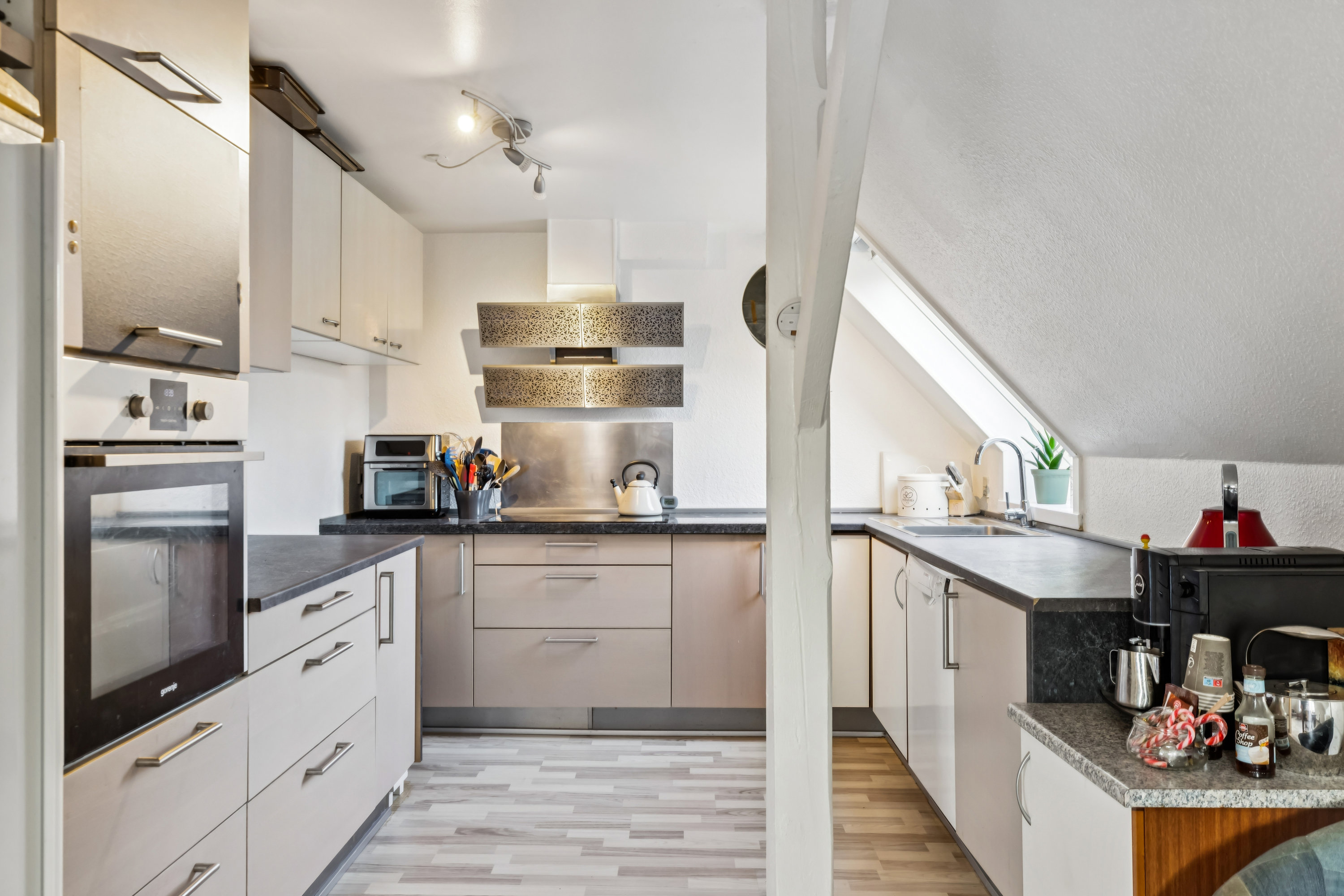 Fremhævet køkken billede i fuldskærmstilstand. Billede af Flensborg Landevej 17, Søgaard, 6200 Aabenraa