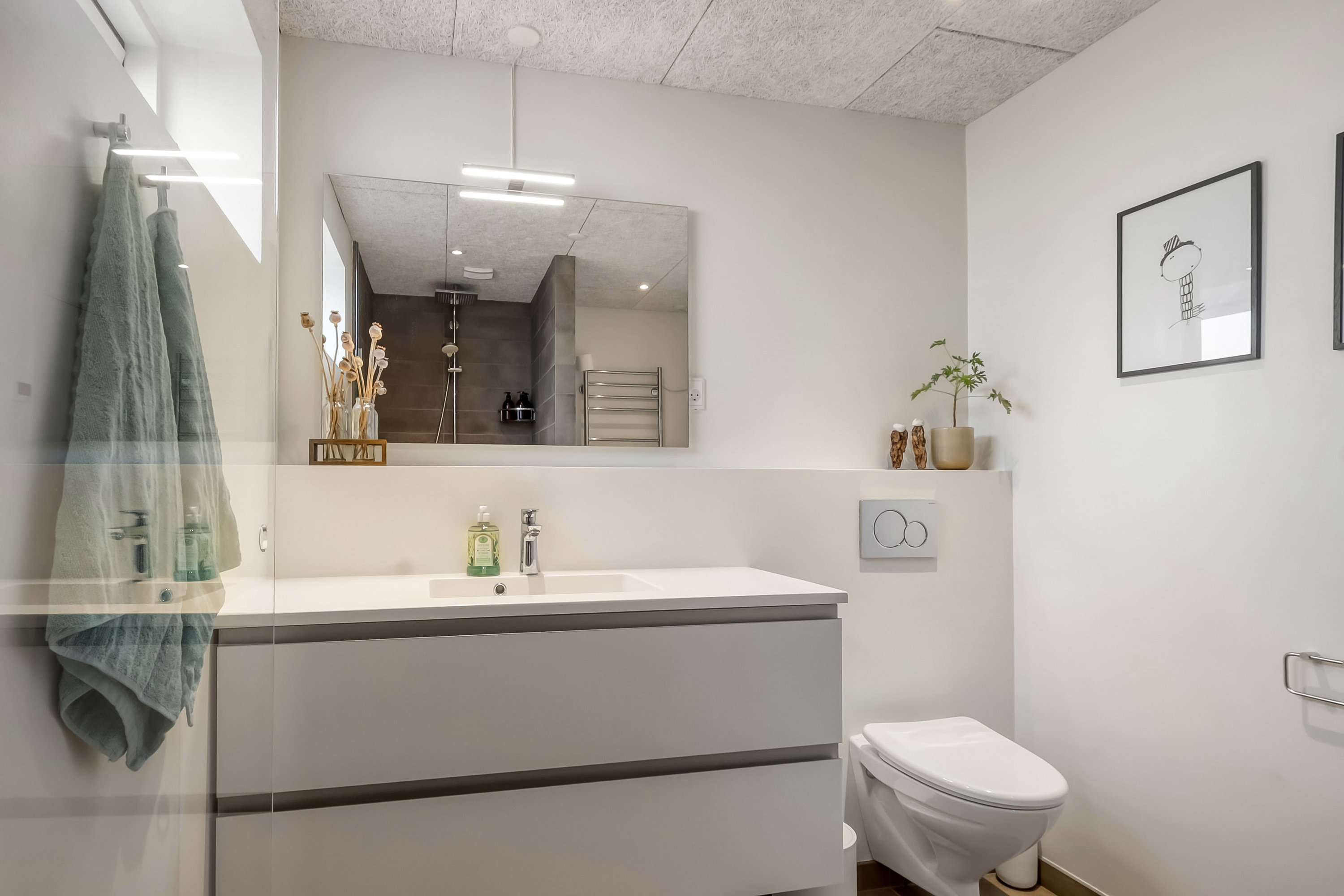 Fremhævet badeværelse billede i fuldskærmstilstand. Billede af Rantzausmindevej 224, 5700 Svendborg