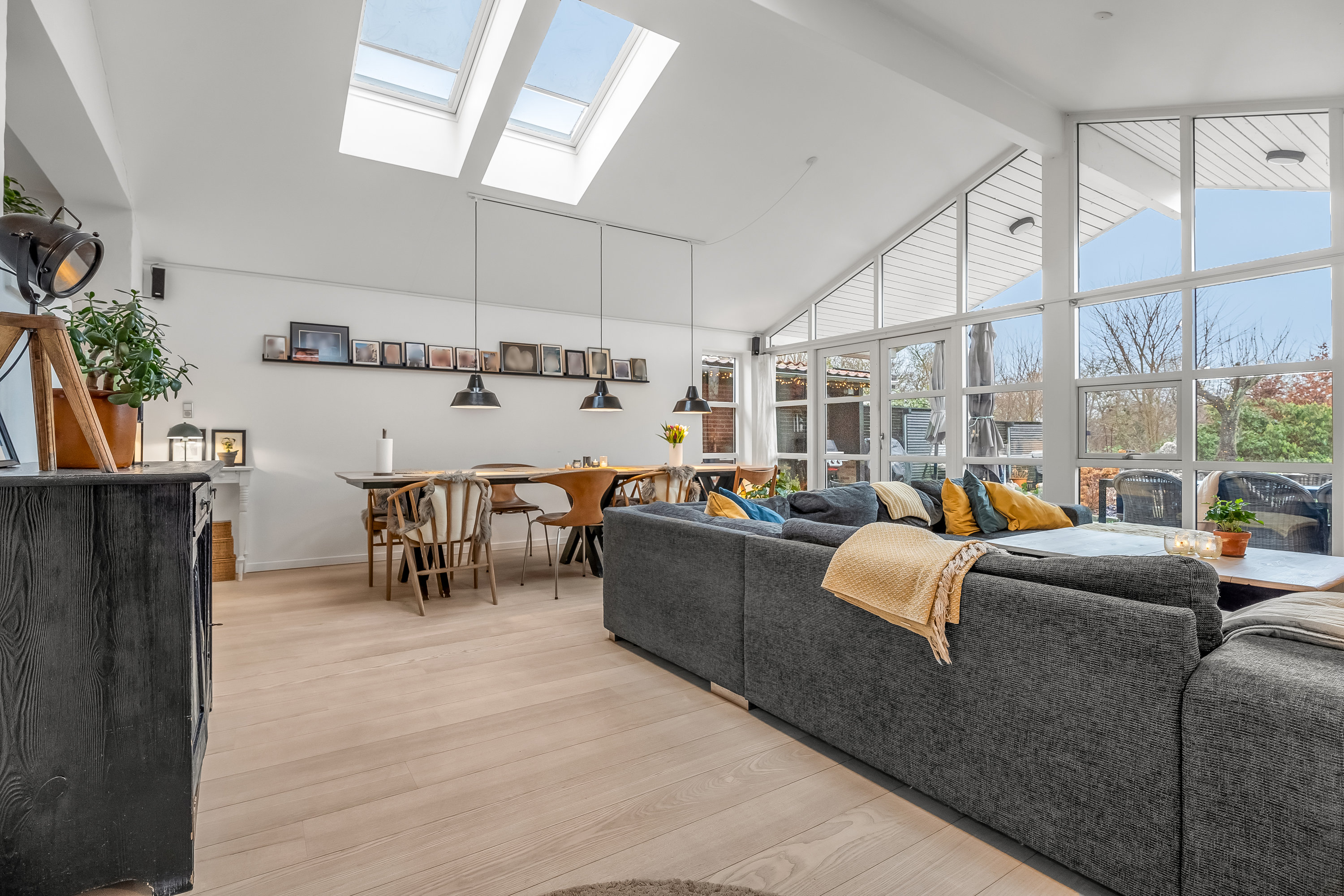 Fremhævet stue billede i fuldskærmstilstand. Billede af Skandsen 28, 4900 Nakskov