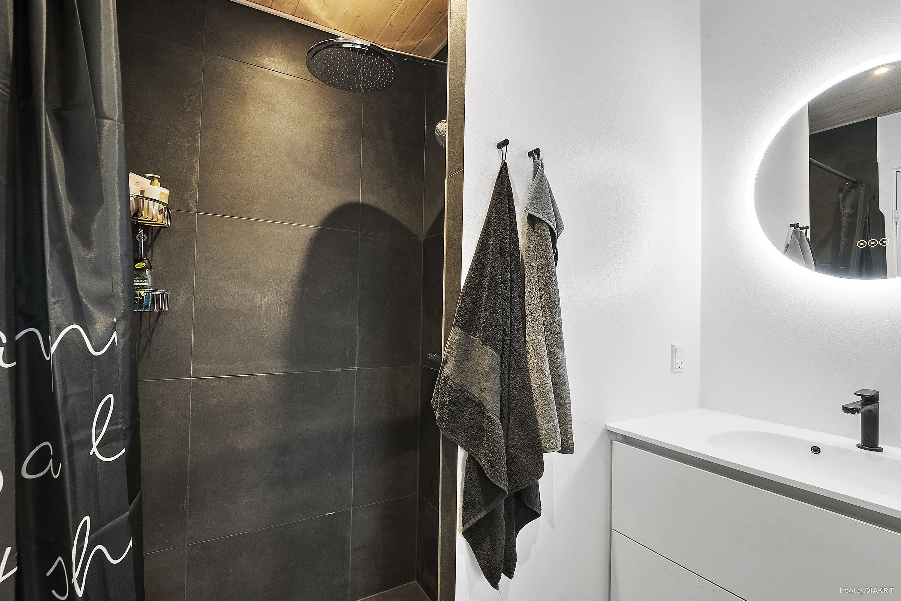 Fremhævet badeværelse billede i fuldskærmstilstand. Billede af Duehusvej 121, 4632 Bjæverskov