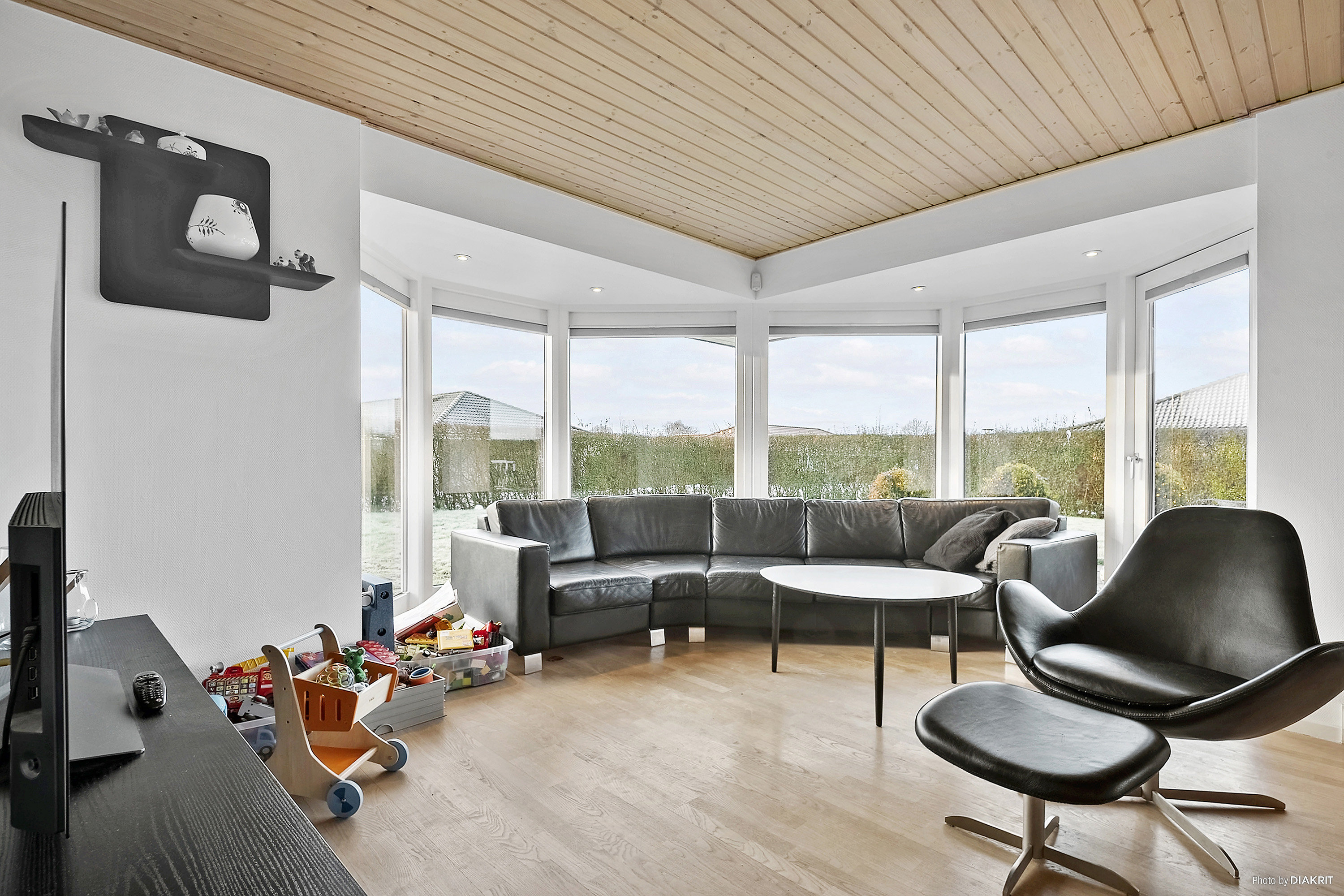 Fremhævet stue billede i fuldskærmstilstand. Billede af Duehusvej 121, 4632 Bjæverskov