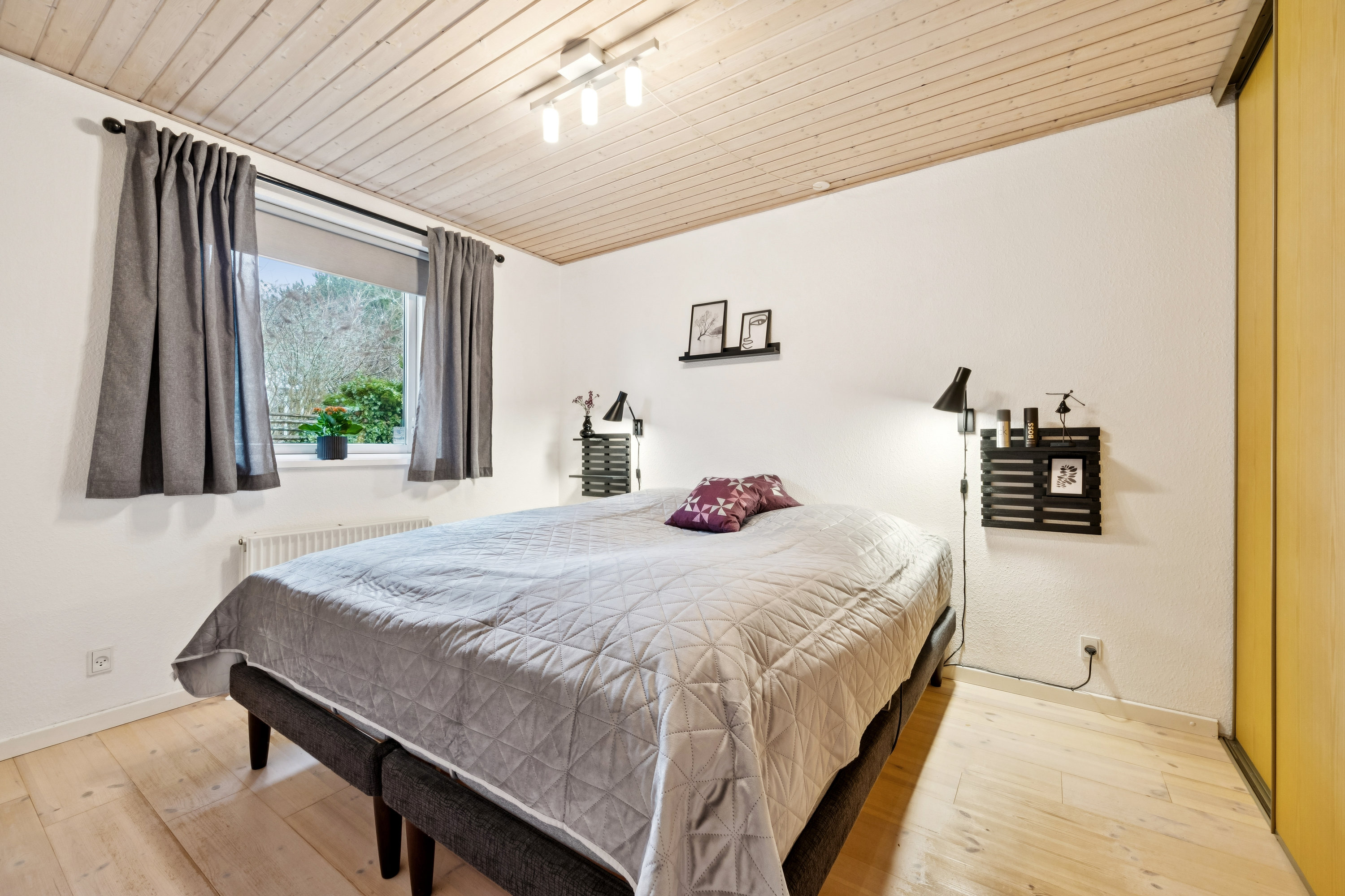 Fremhævet værelse billede i fuldskærmstilstand. Billede af Kløvervej 46, 4270 Høng