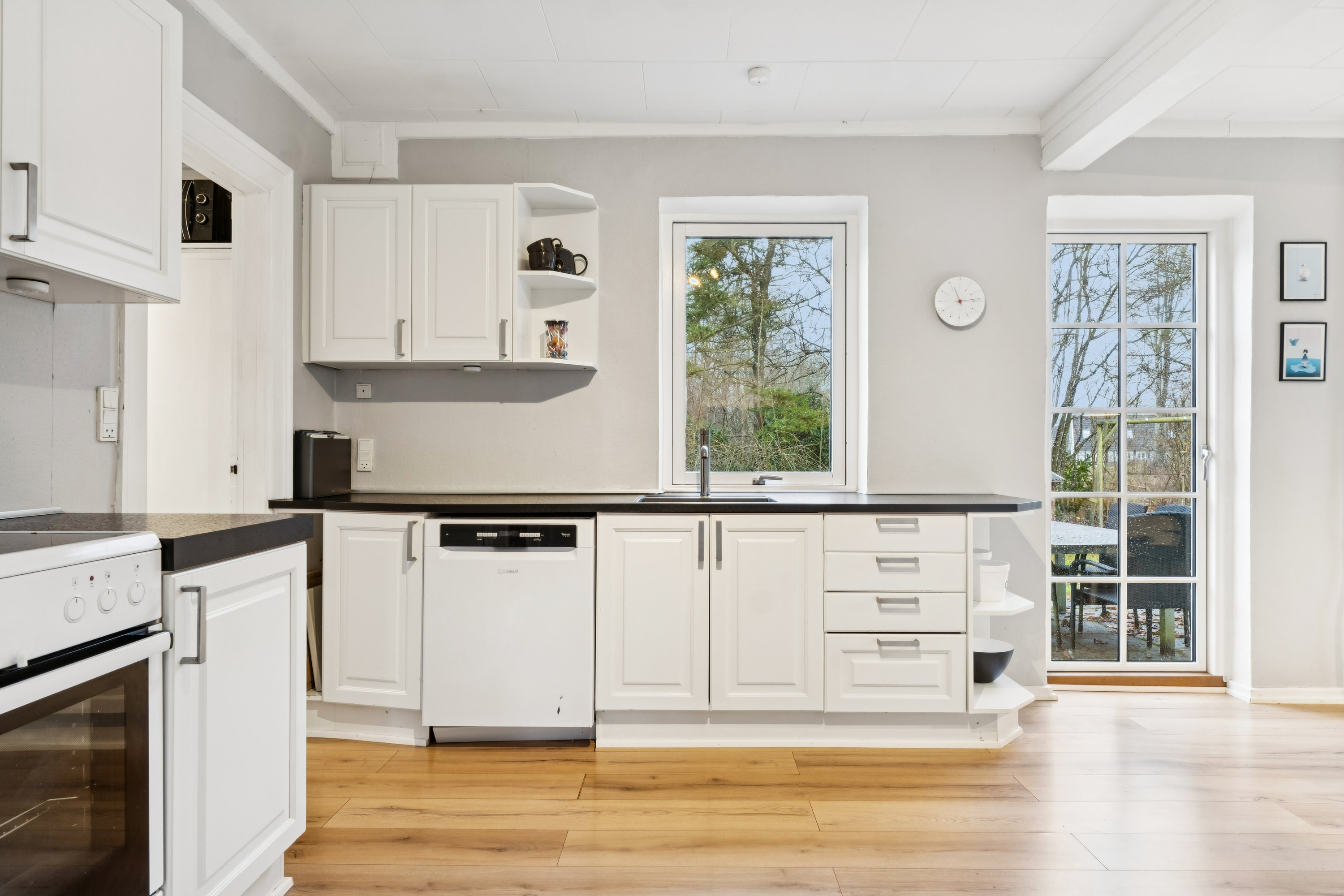 Fremhævet køkken billede i fuldskærmstilstand. Billede af Lørupvej 18, 5750 Ringe