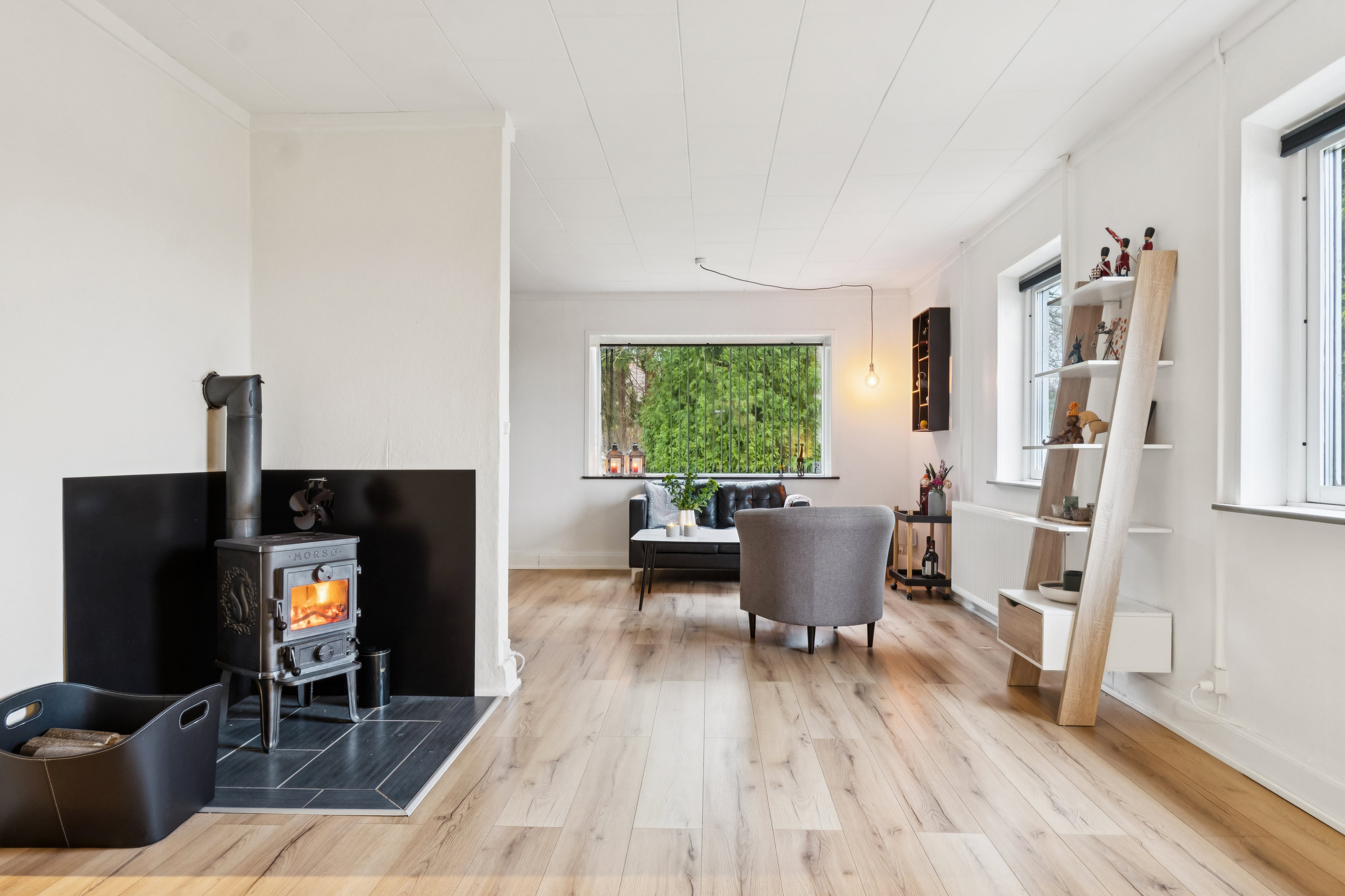 Fremhævet stue billede i fuldskærmstilstand. Billede af Lørupvej 18, 5750 Ringe