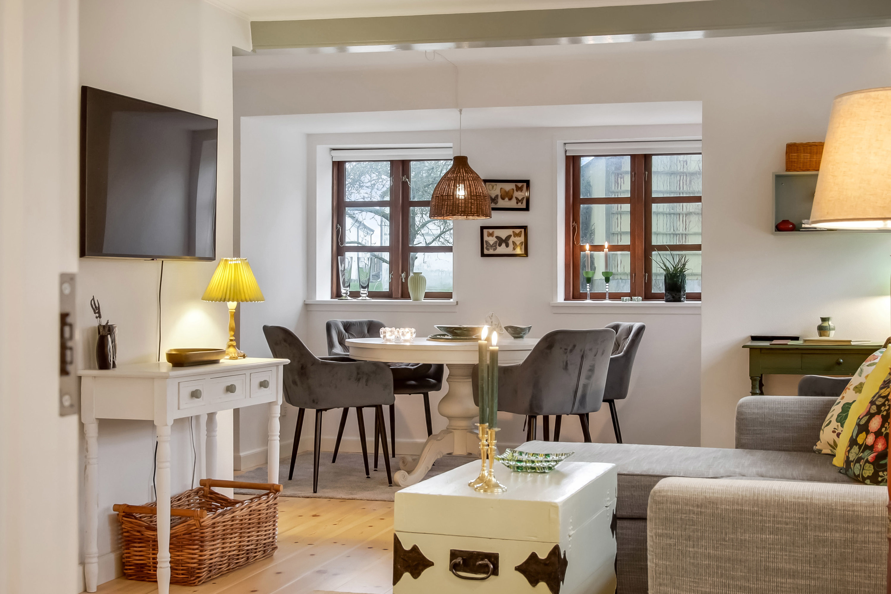 Fremhævet stue billede i fuldskærmstilstand. Billede af Strædet 13, Drejø, 5700 Svendborg