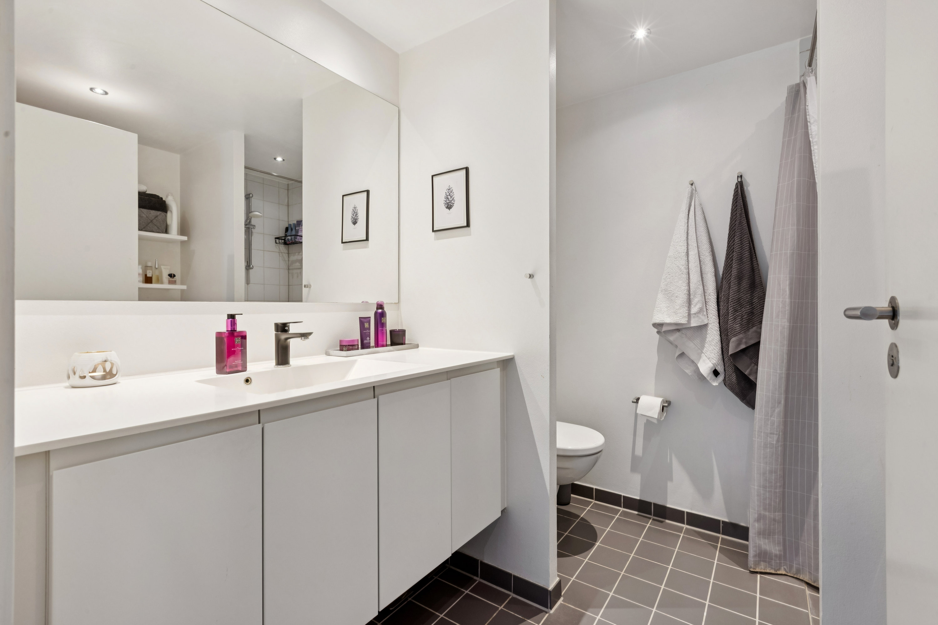 Fremhævet badeværelse billede i fuldskærmstilstand. Billede af Else Alfelts Vej 91, 2. tv., 2300 København S