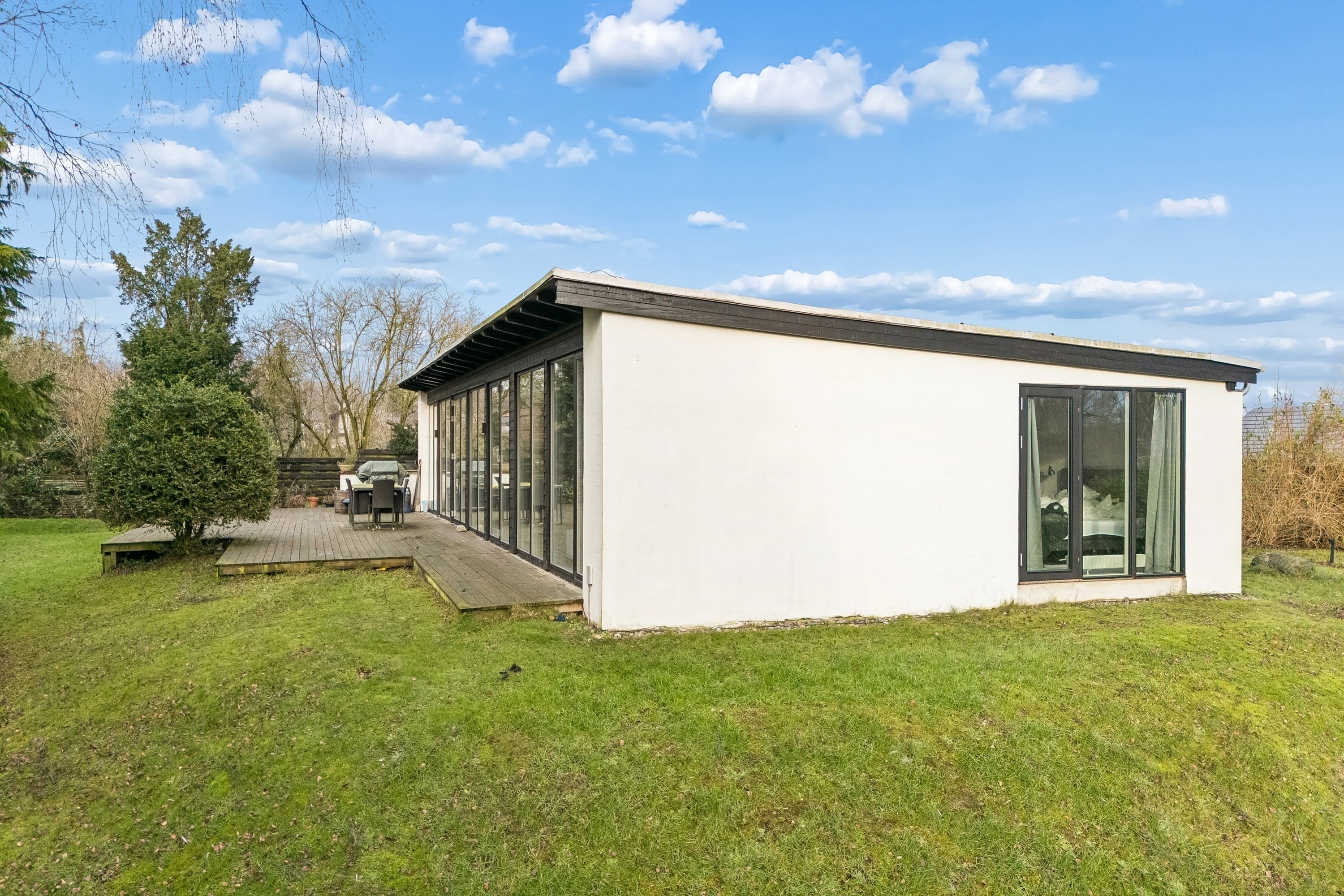 Fremhævet set fra haven billede i fuldskærmstilstand. Billede af Gammel Holtevej 104C, Gl Holte, 2840 Holte