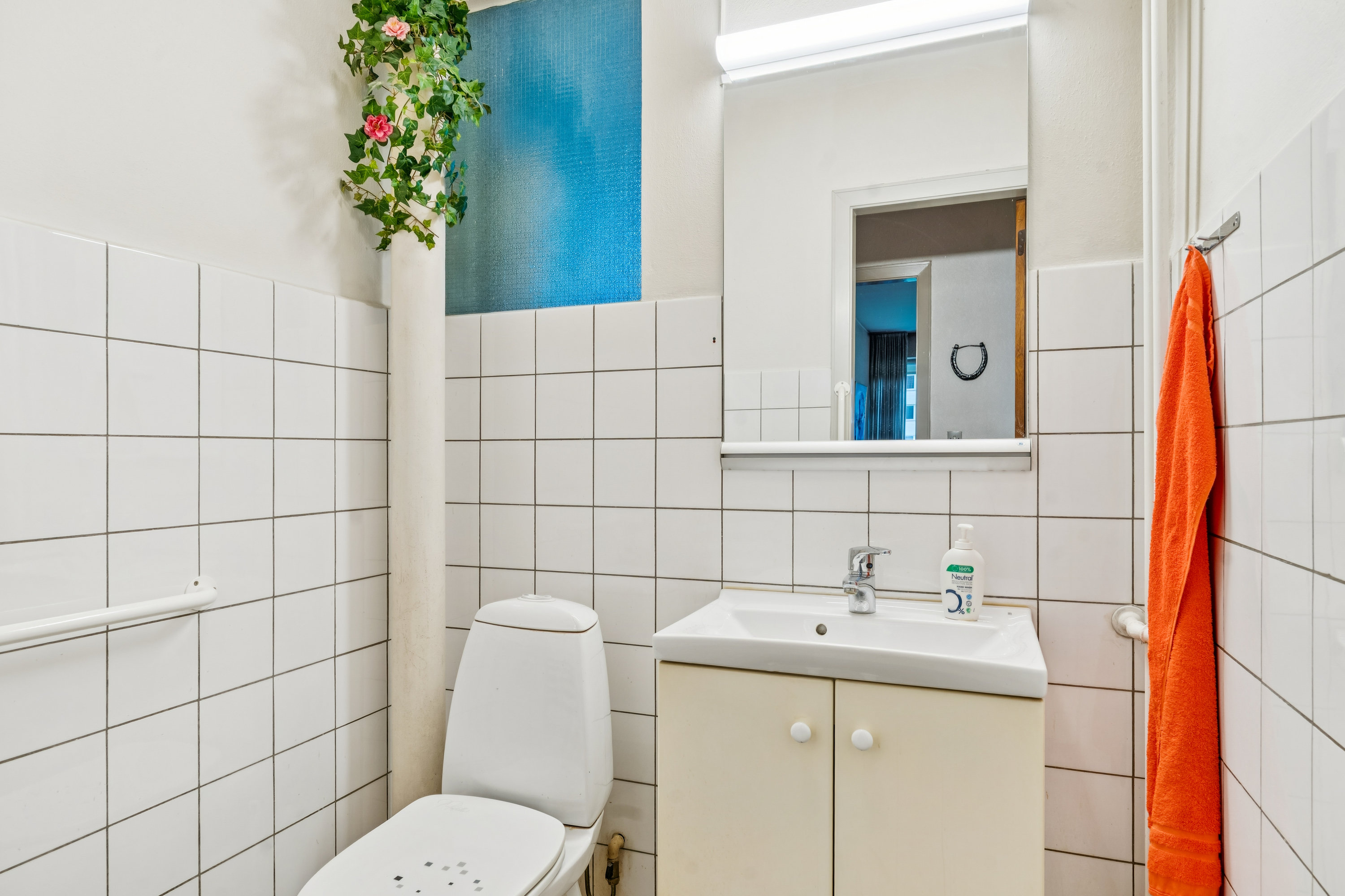 Fremhævet toilet billede i fuldskærmstilstand. Billede af Bygholm Parkvej 13A, st.. tv., Midtbyen, 8700 Horsens