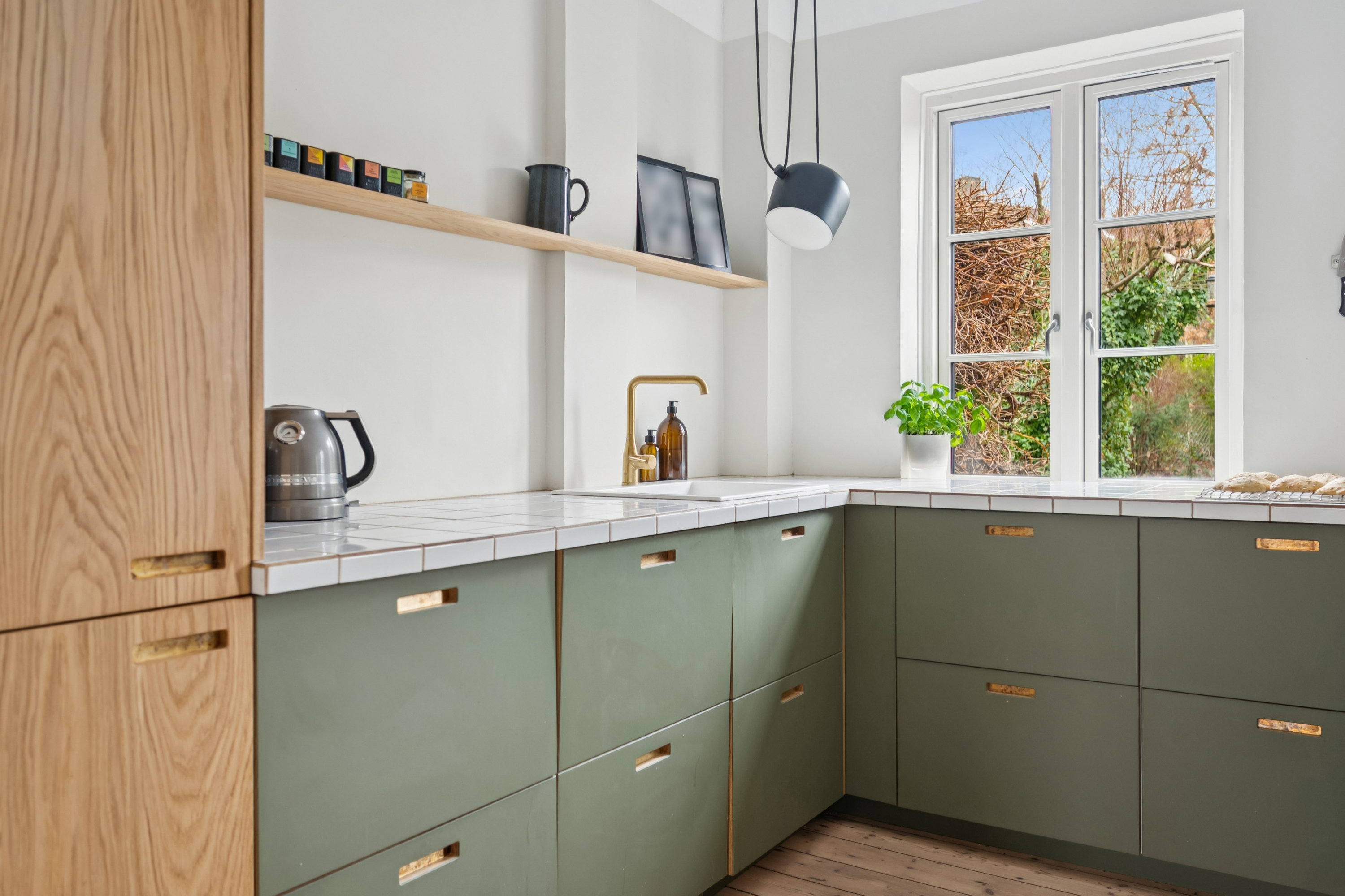 Fremhævet køkken billede i fuldskærmstilstand. Billede af Buddingevej 46A, 2800 Kongens Lyngby