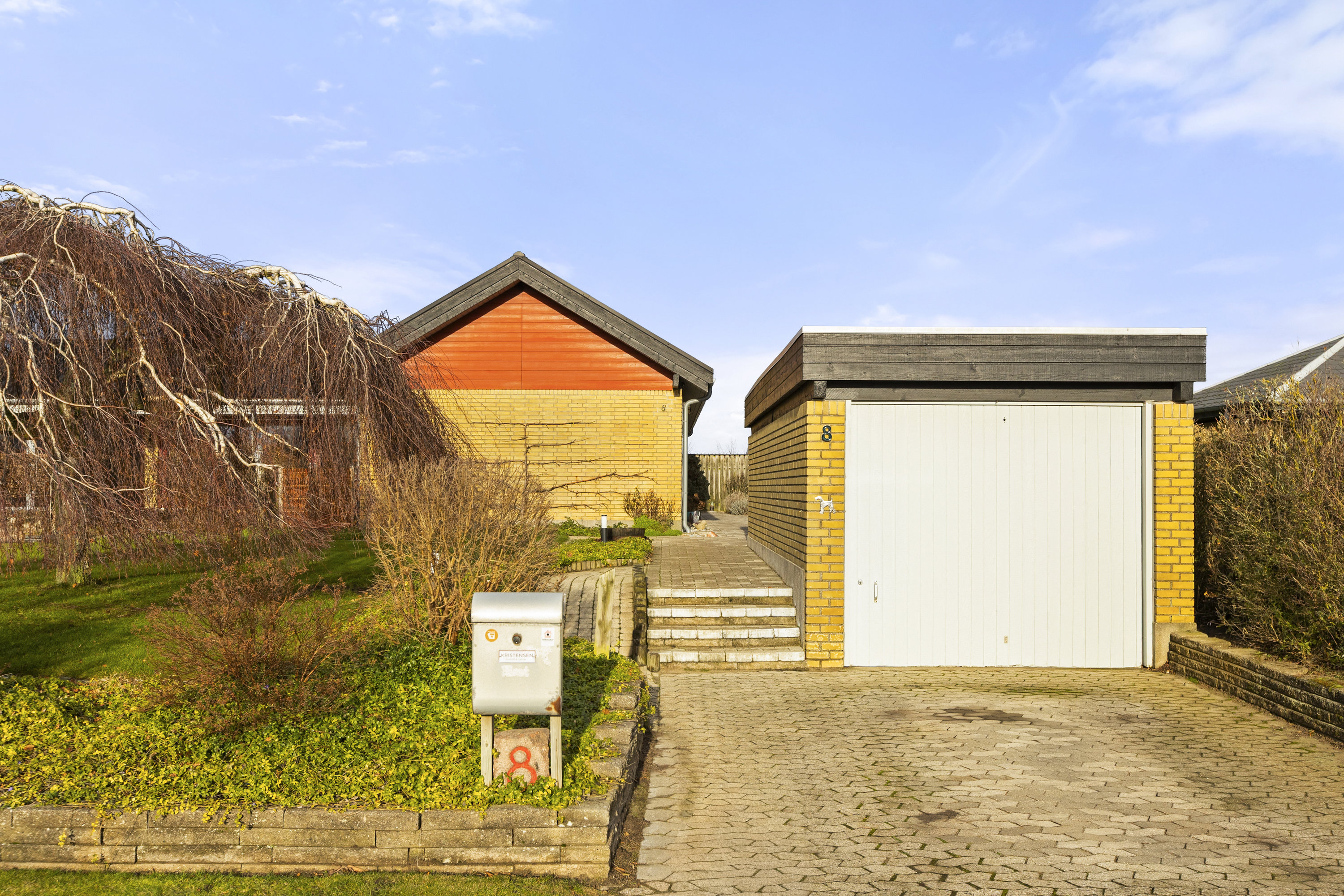 Fremhævet garage billede i fuldskærmstilstand. Billede af Rugvej 8, 4220 Korsør