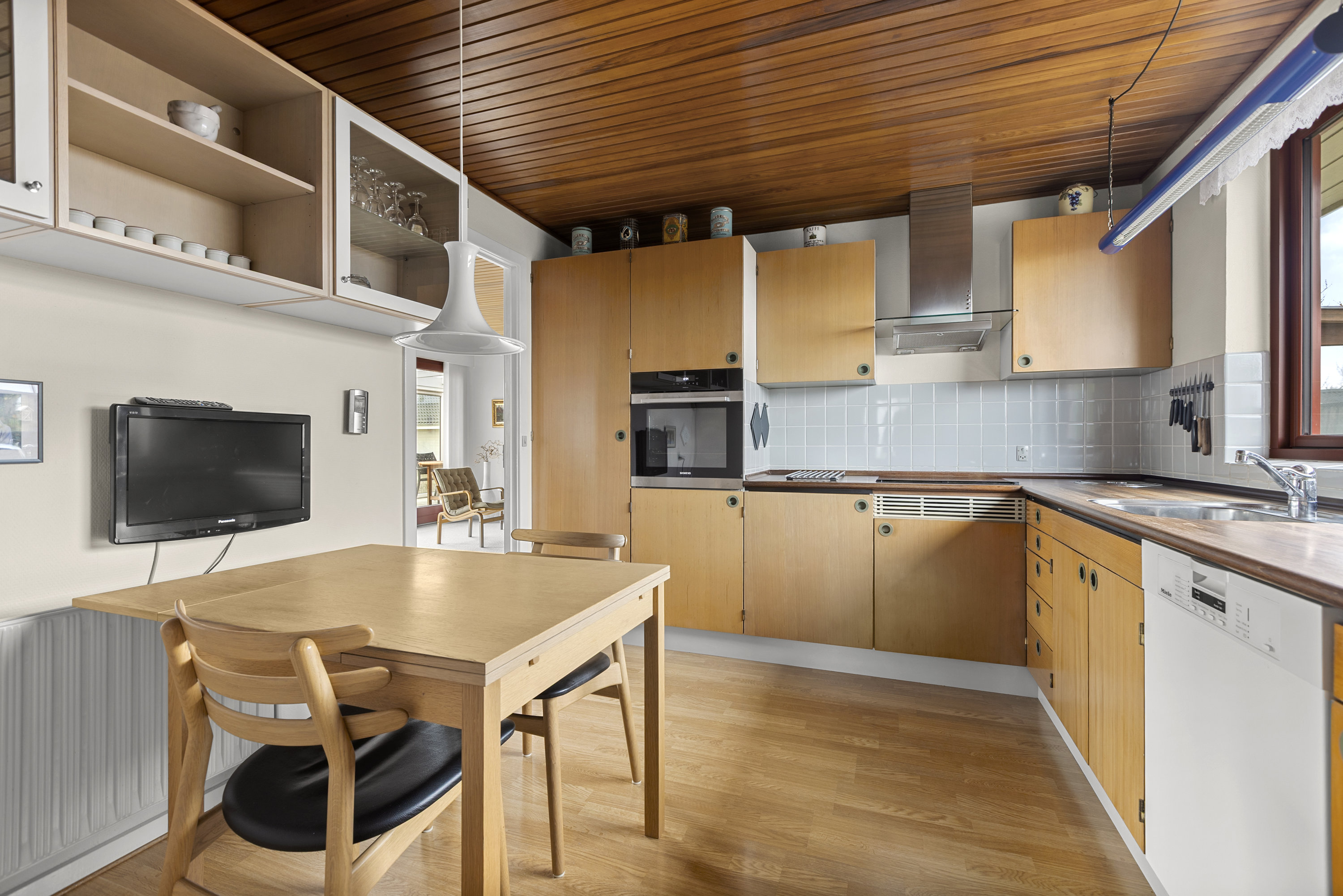 Fremhævet køkken billede i fuldskærmstilstand. Billede af Rugvej 8, 4220 Korsør