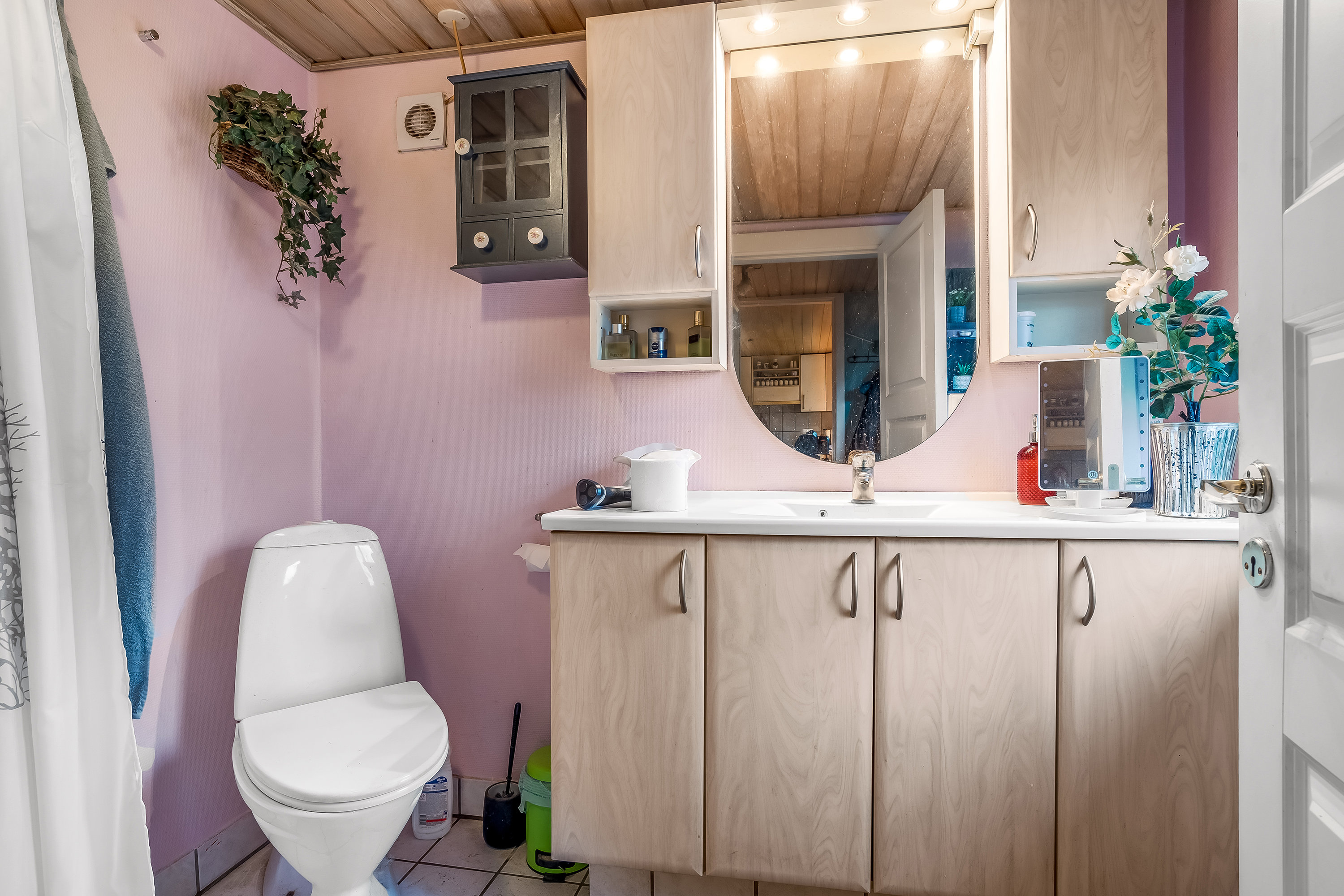 Fremhævet badeværelse billede i fuldskærmstilstand. Billede af Ålvej 8, Ål, 7830 Vinderup