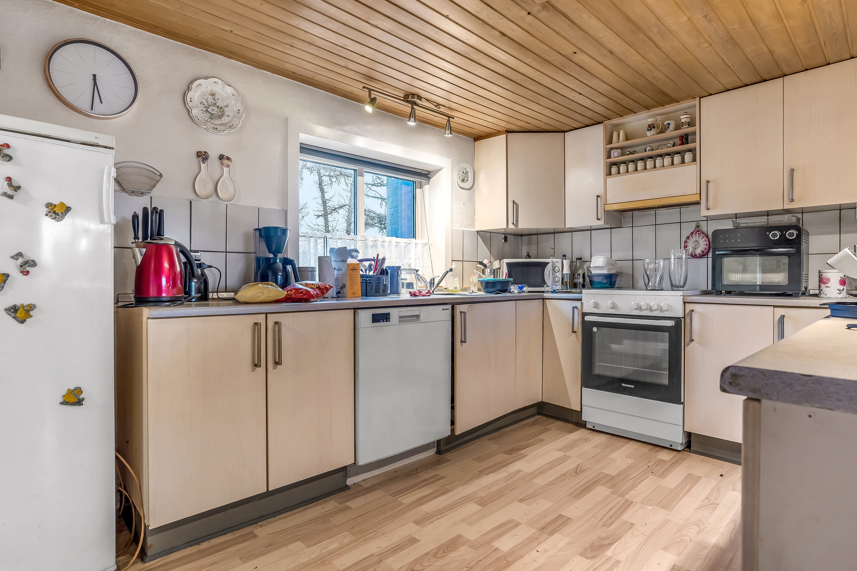 Fremhævet køkken alrum billede i fuldskærmstilstand. Billede af Ålvej 8, Ål, 7830 Vinderup