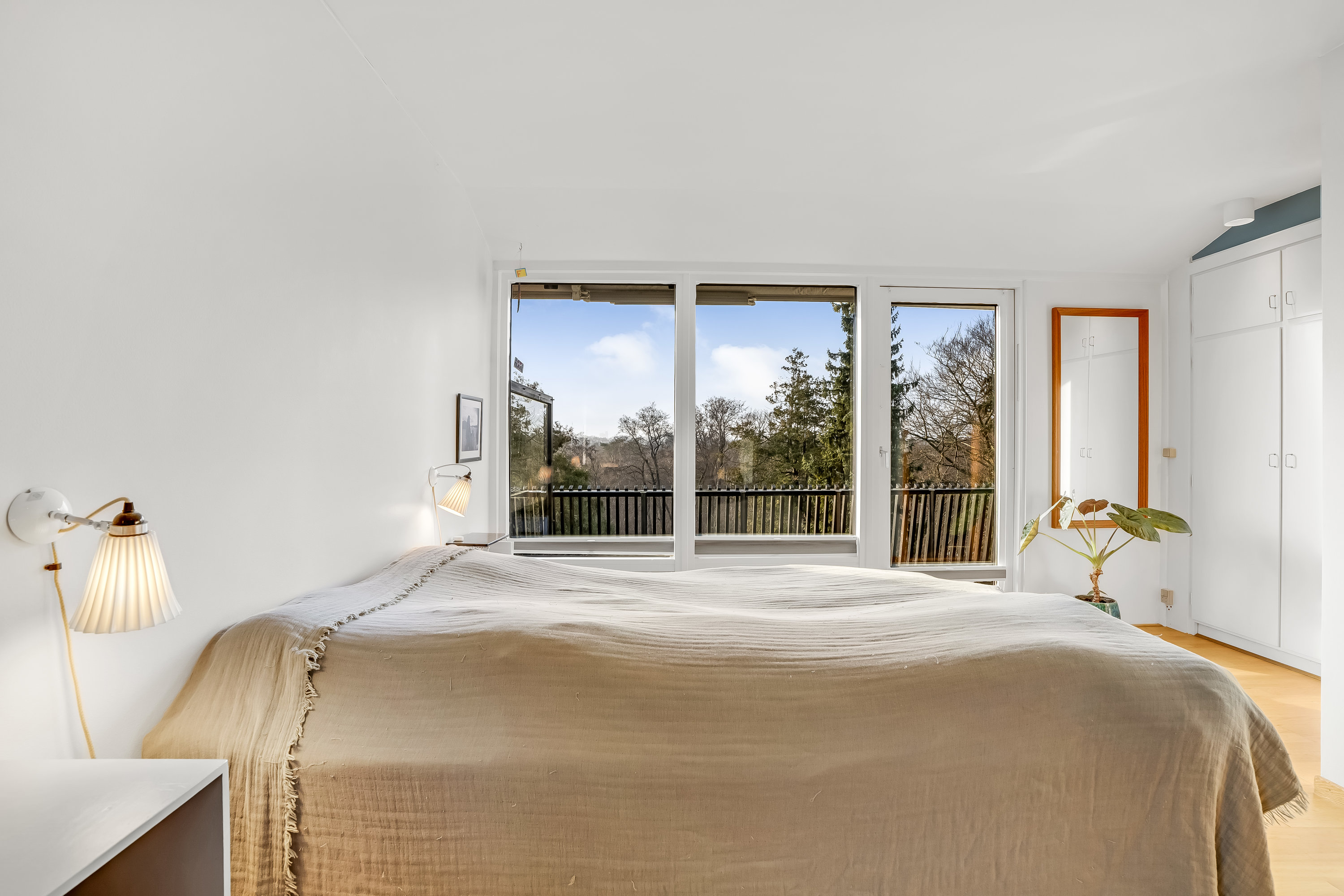 Fremhævet soveværelse billede i fuldskærmstilstand. Billede af I.H.Mundts Vej 26, 2830 Virum