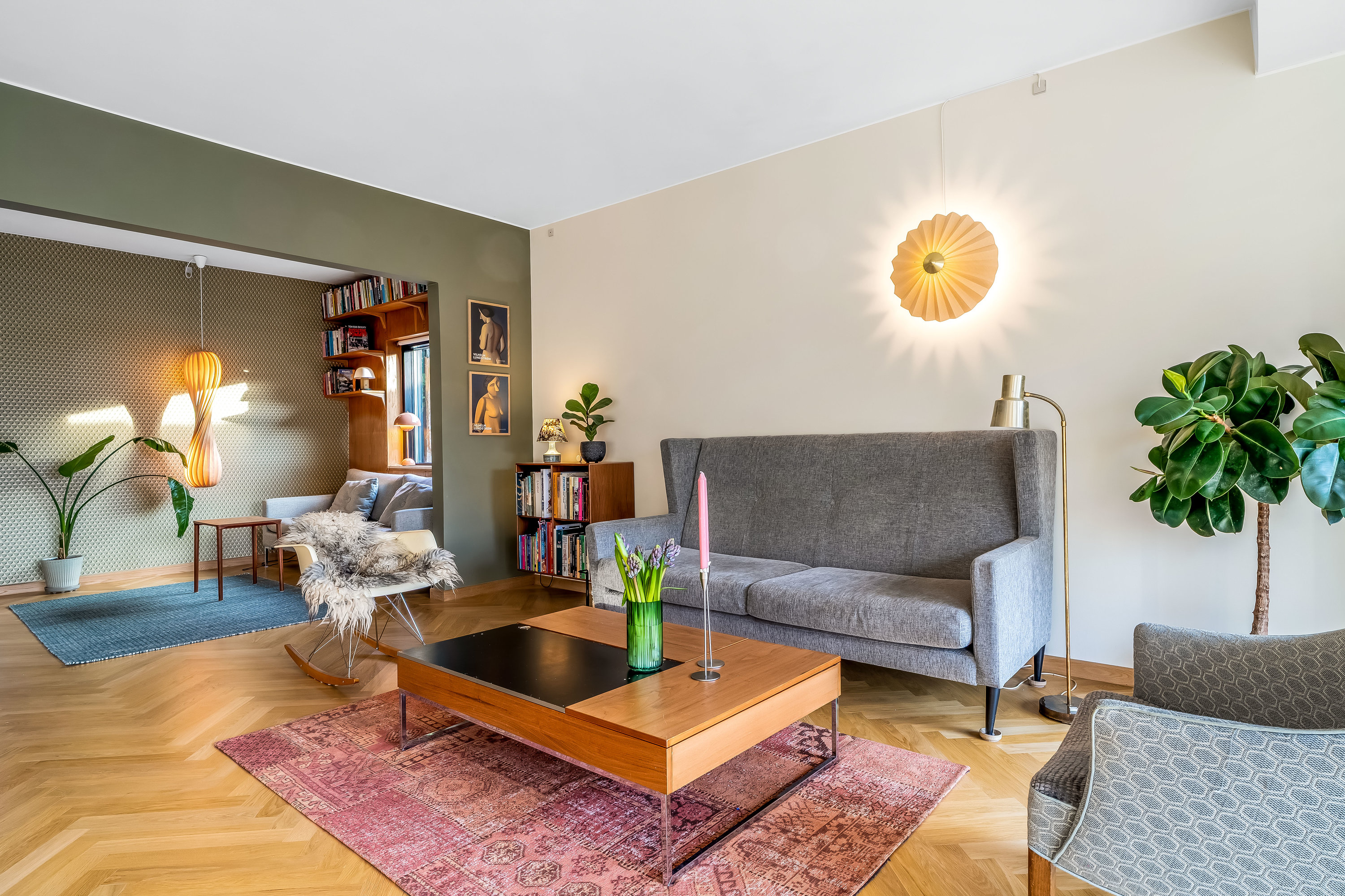 Fremhævet stue billede i fuldskærmstilstand. Billede af I.H.Mundts Vej 26, 2830 Virum