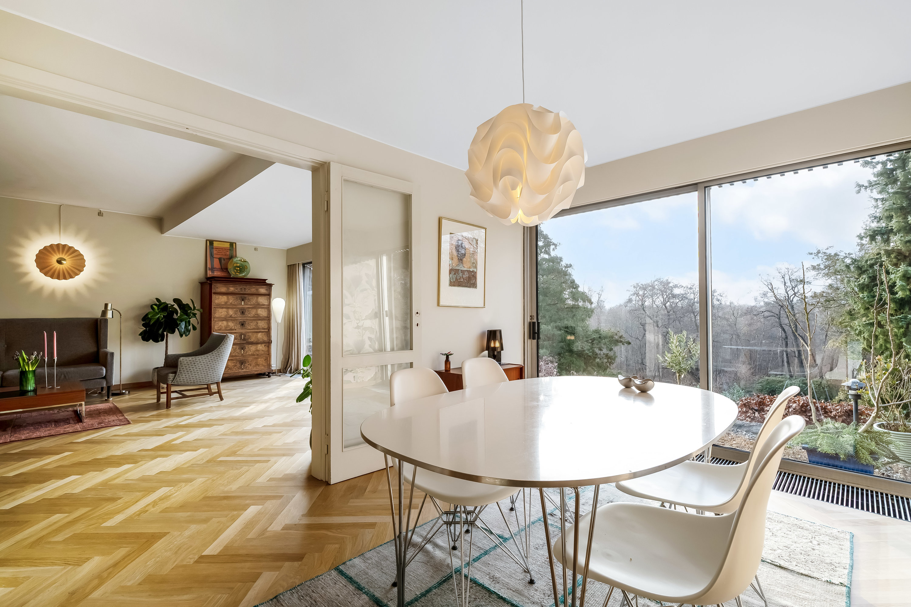 Fremhævet stue billede i fuldskærmstilstand. Billede af I.H.Mundts Vej 26, 2830 Virum