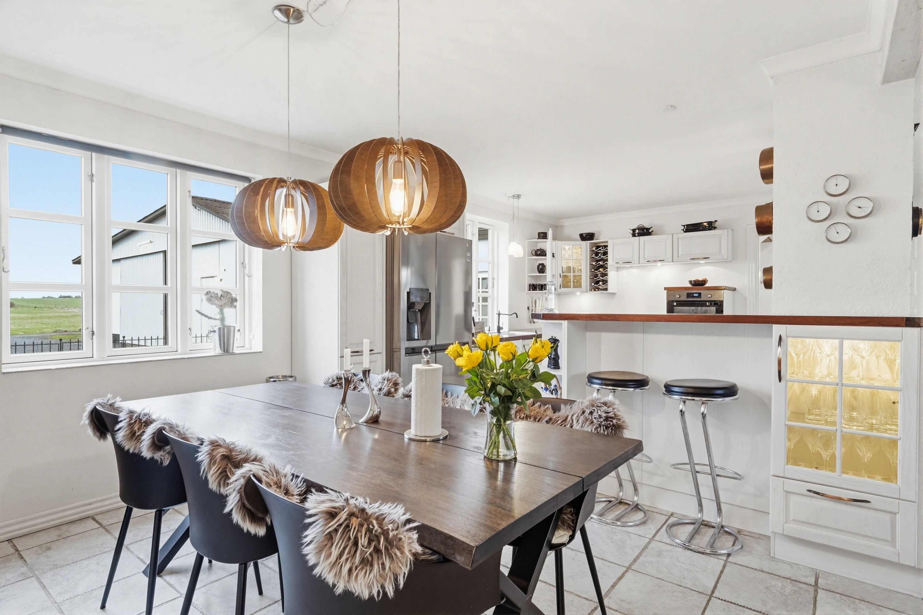 Fremhævet stue billede i fuldskærmstilstand. Billede af Præstevænget 3, 5683 Haarby