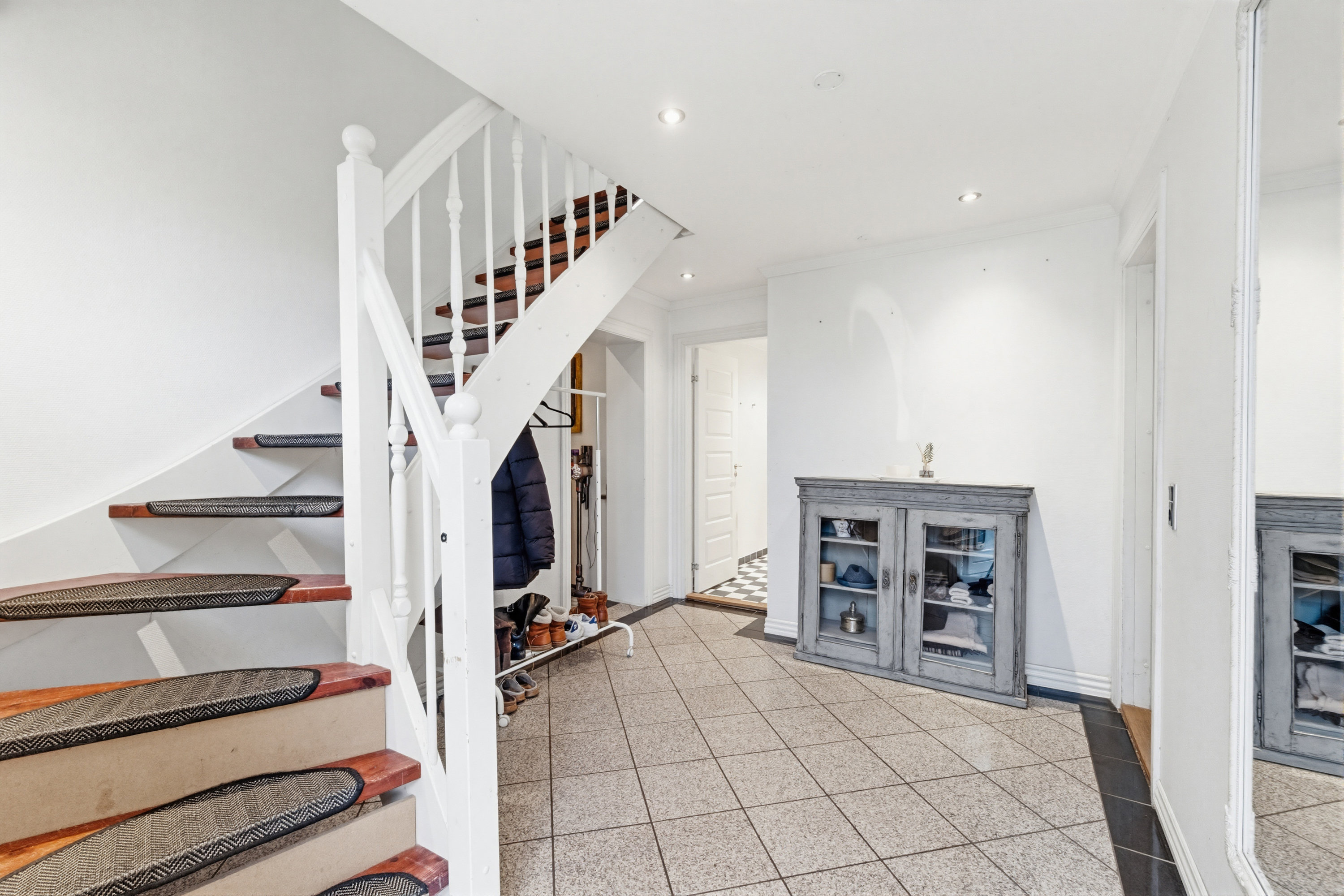 Miniaturebillede 2: entré. Billede af Præstevænget 3, 5683 Haarby